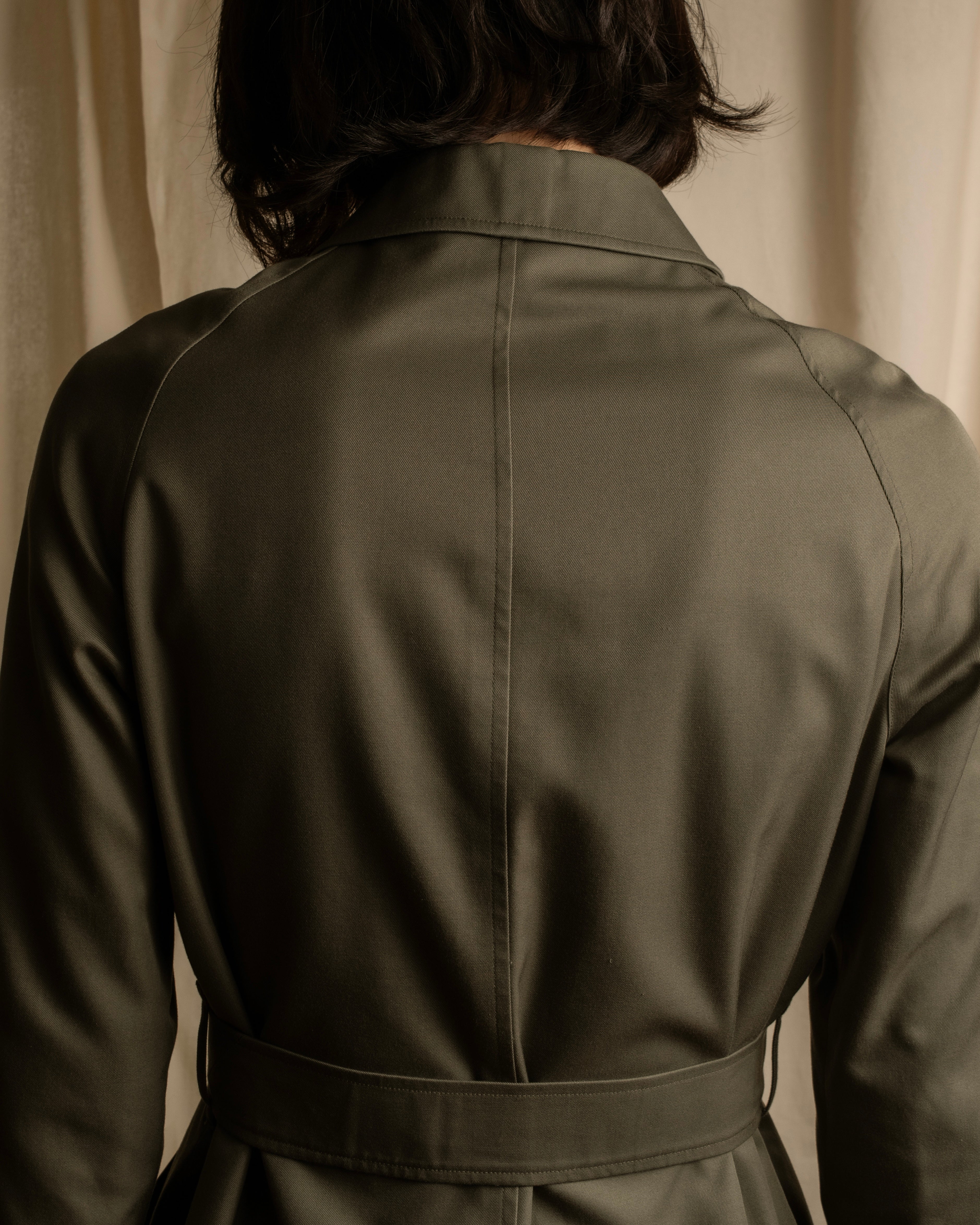 "BURBERRYS" Cape-attached design stand collar coat