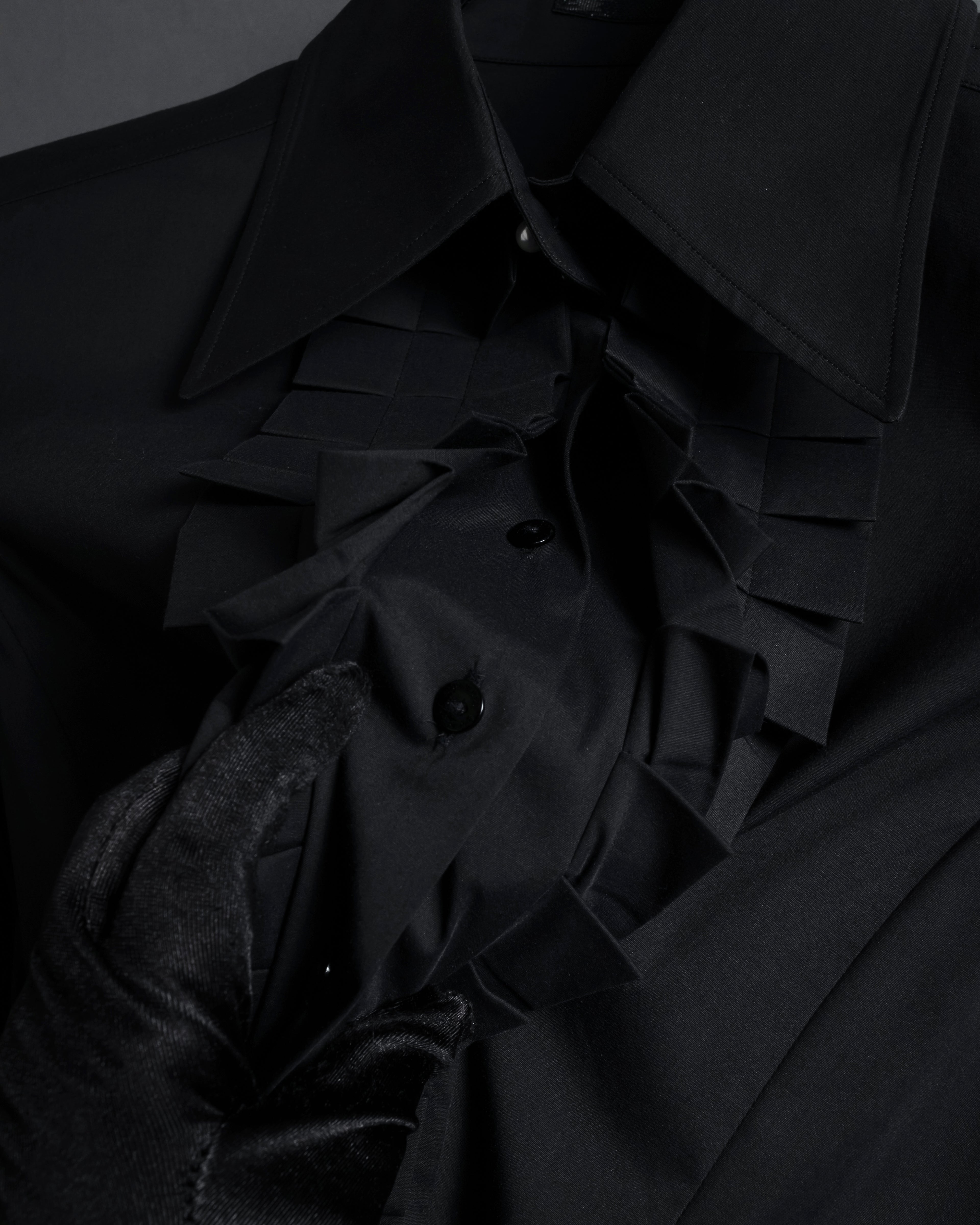 “BURBERRY” Tuxedo bib detail dress shirt