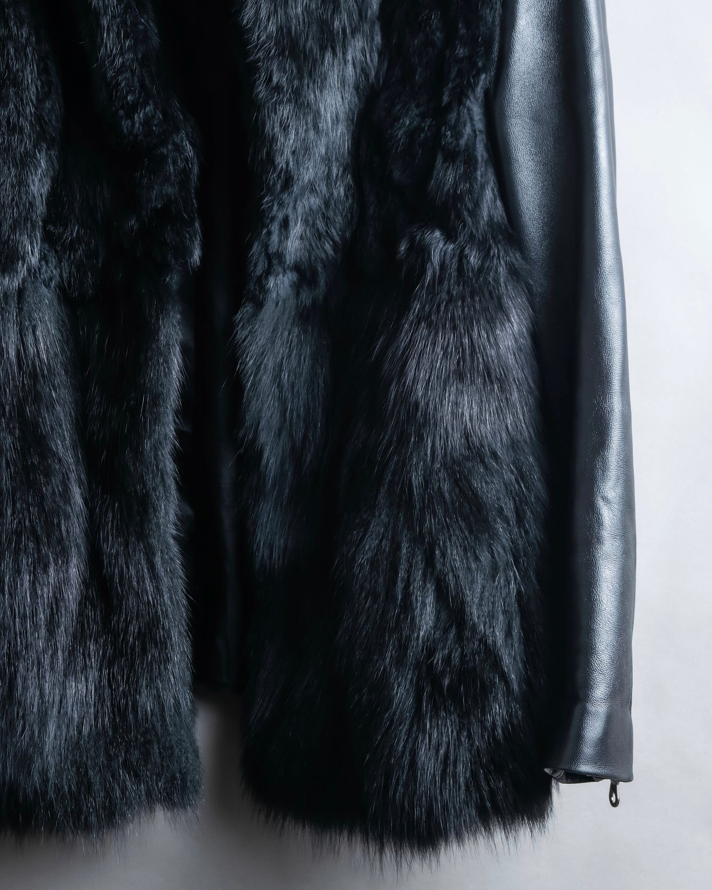 "MOROKO BAR" Real fur docking leather jacket