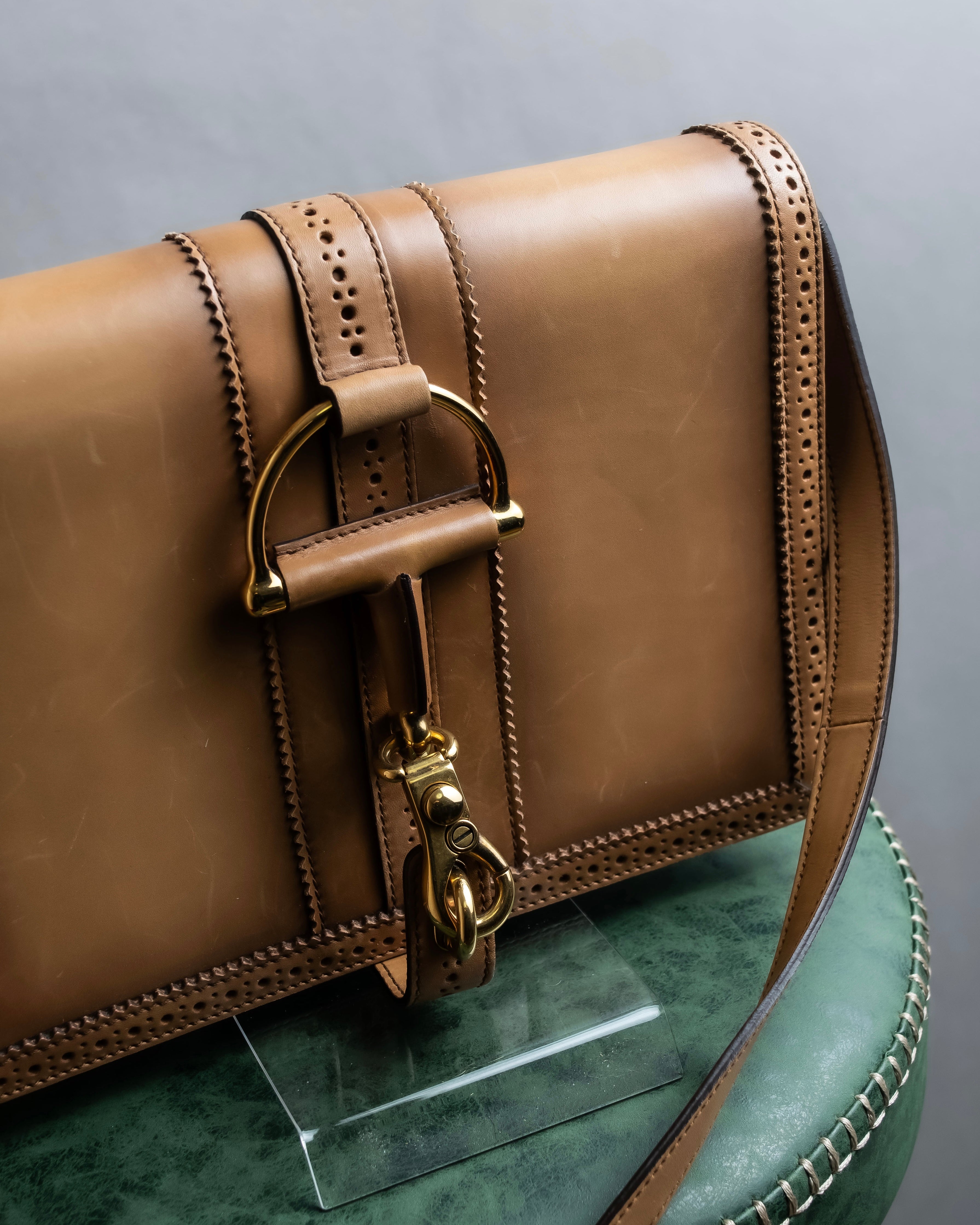 "GUCCI" Duilio brogue brown leather shoulder bag