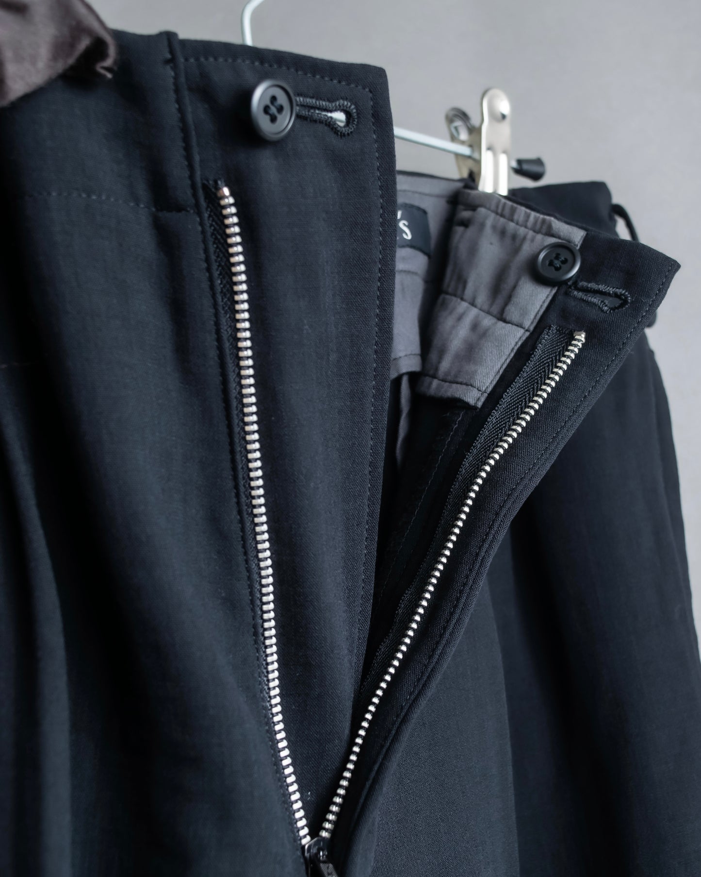 "Y's" 3 button jacket and tapered slacks oversize set up