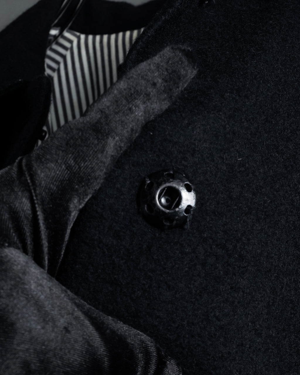 "Marc Jacobs" A soft flowing flared silhouette long coat