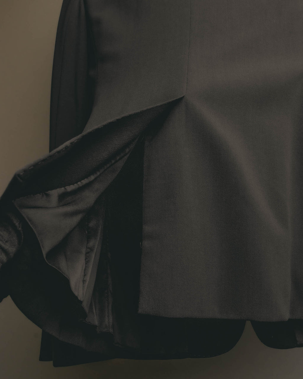 "GUCCI" 90's Sharp black tailored blazer