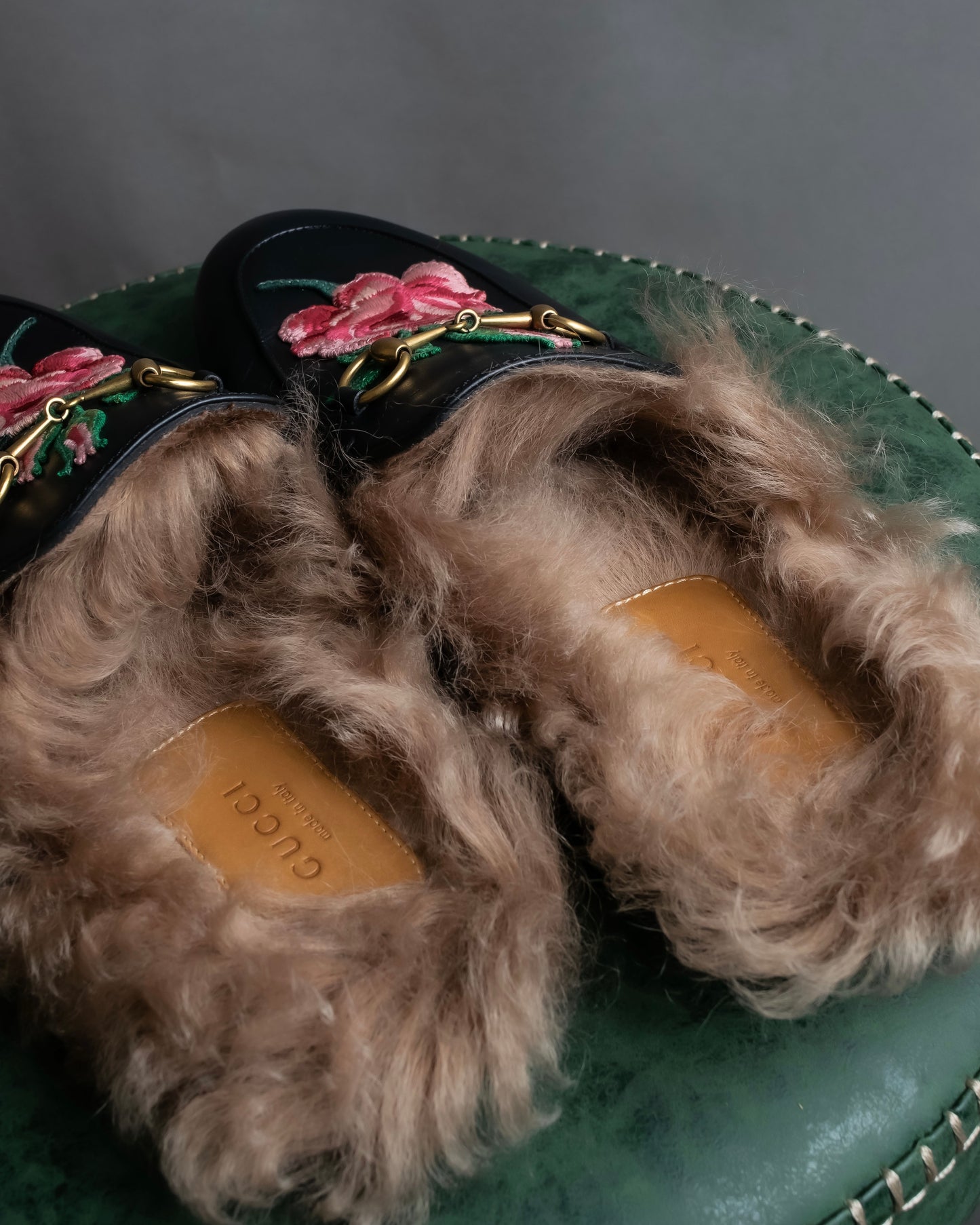 "GUCCI" Rose＆leaf embroidery princetown loafers