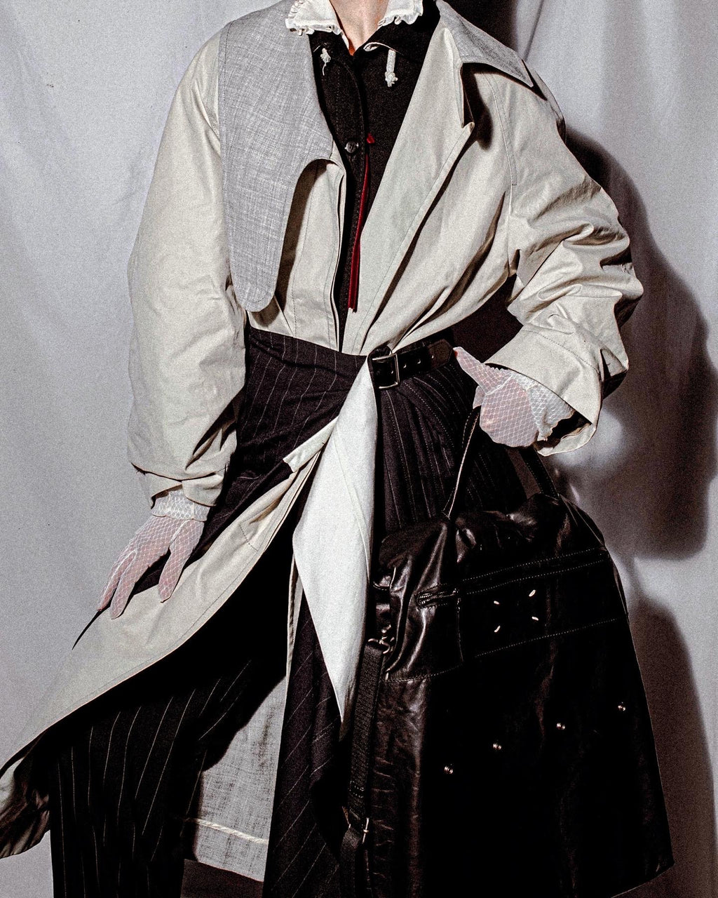 "LOEWE" Beautiful curved lapel raglan spring coat