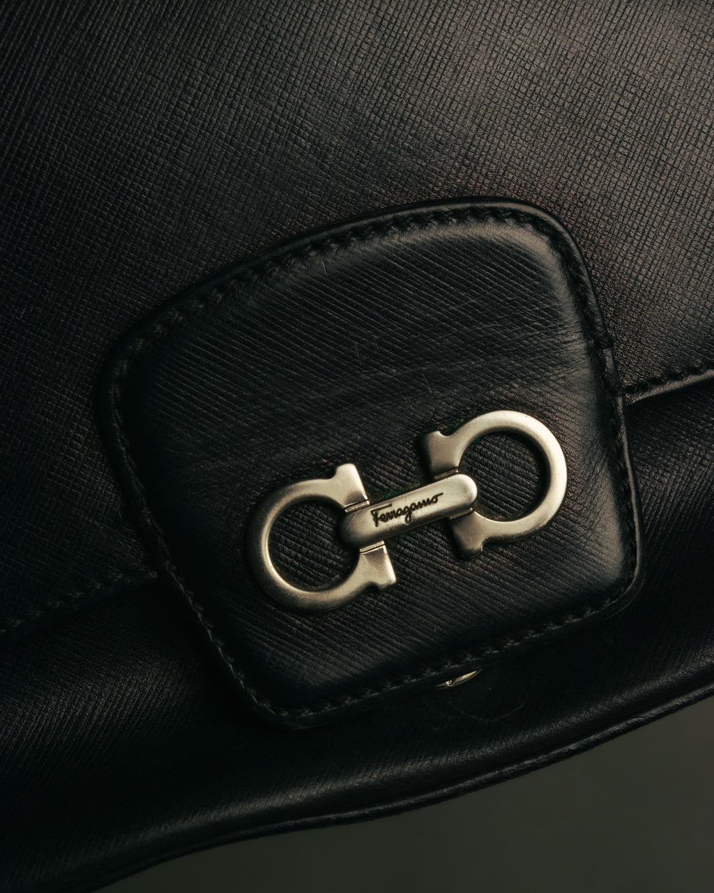 “Salvatore Ferragamo” 2010’s Gancini leather shoulder bag