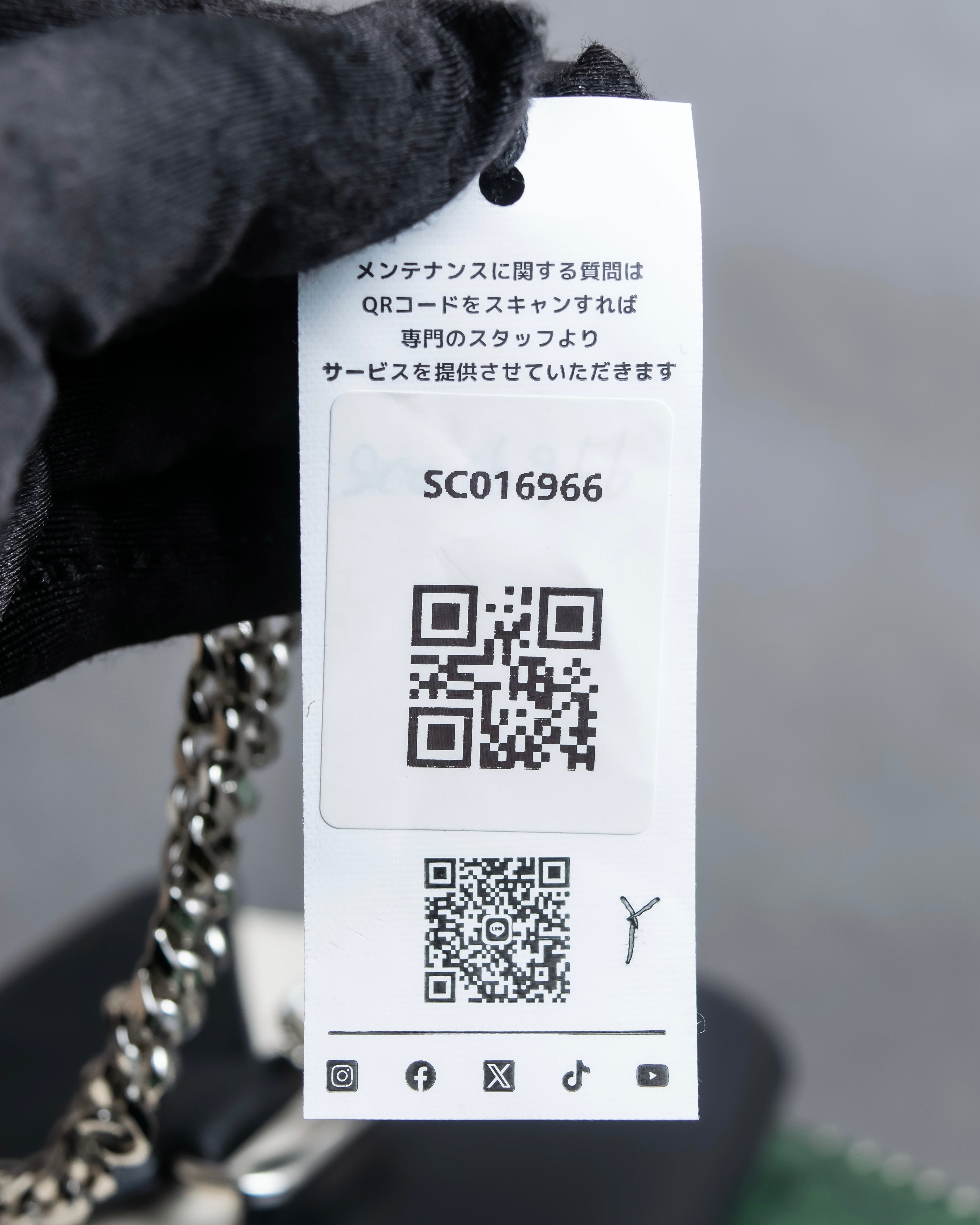 "Alexandar McQueen" Two-tone crystal clasp leather shoulder wallet