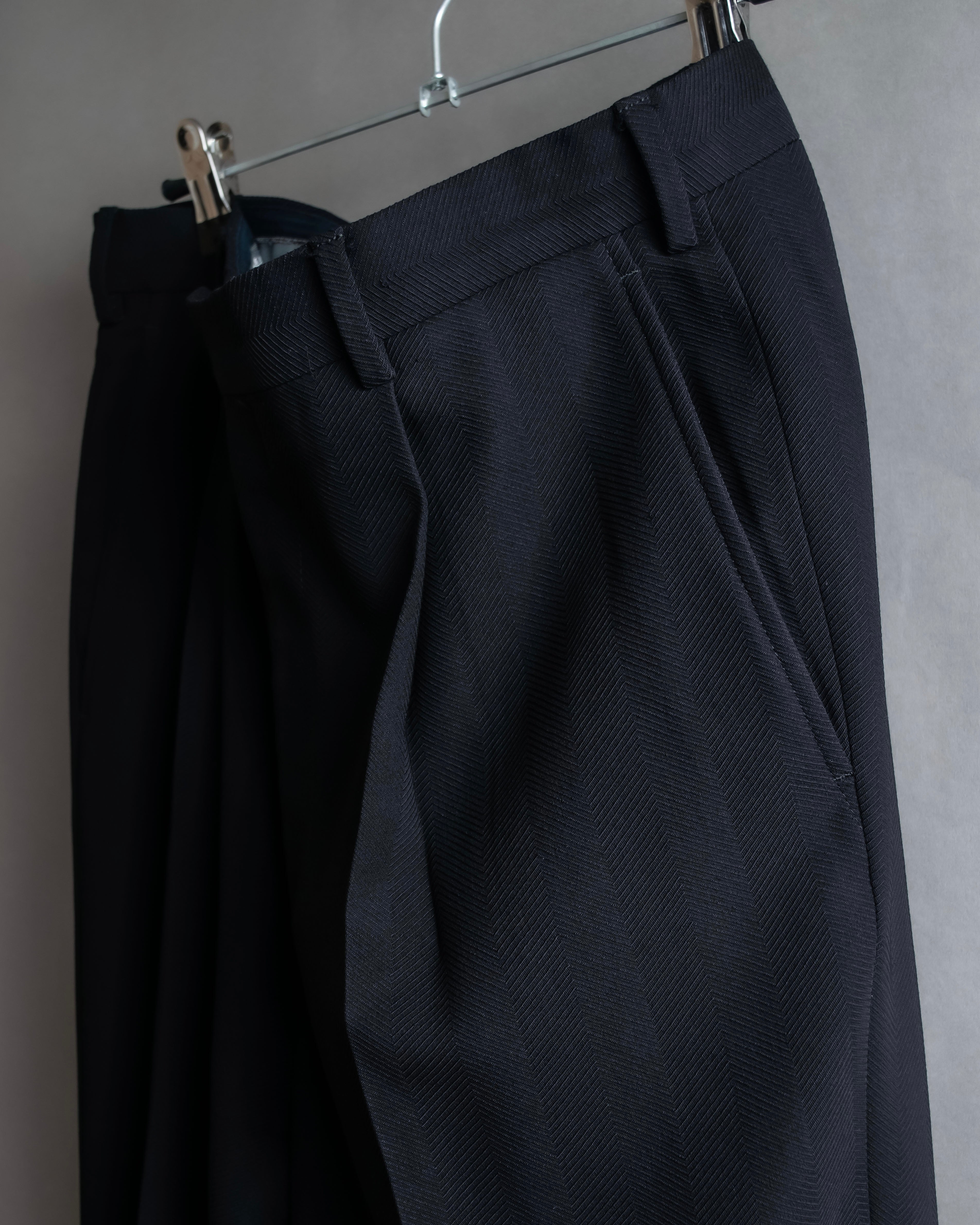 "ARMANI COLLEZIONI" Herringbone weave classical detail set up