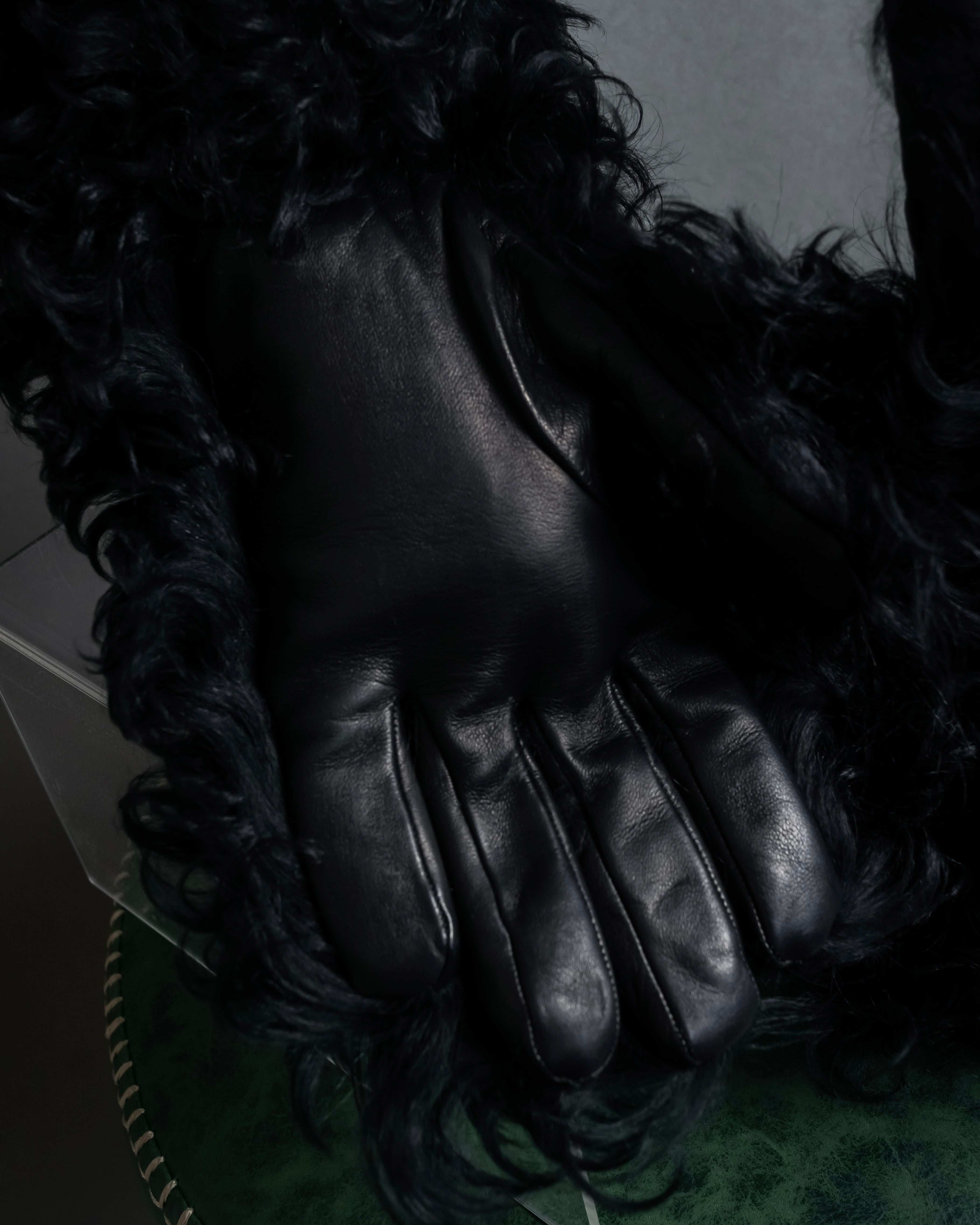 "BOTTEGA VENETA" Long-haired fur design leather gloves
