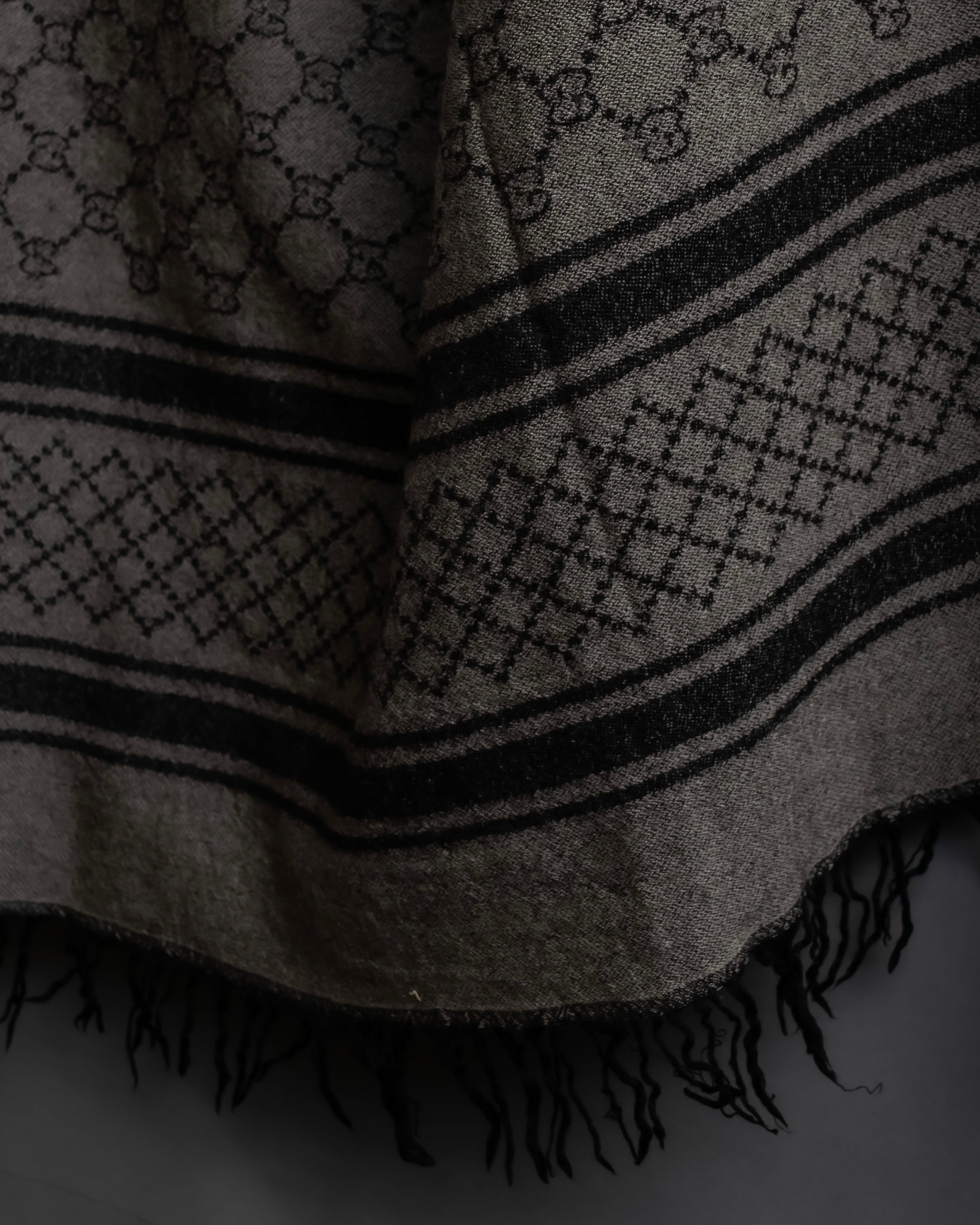"GUCCI" GG monogram &amp; check pattern fringe large stole