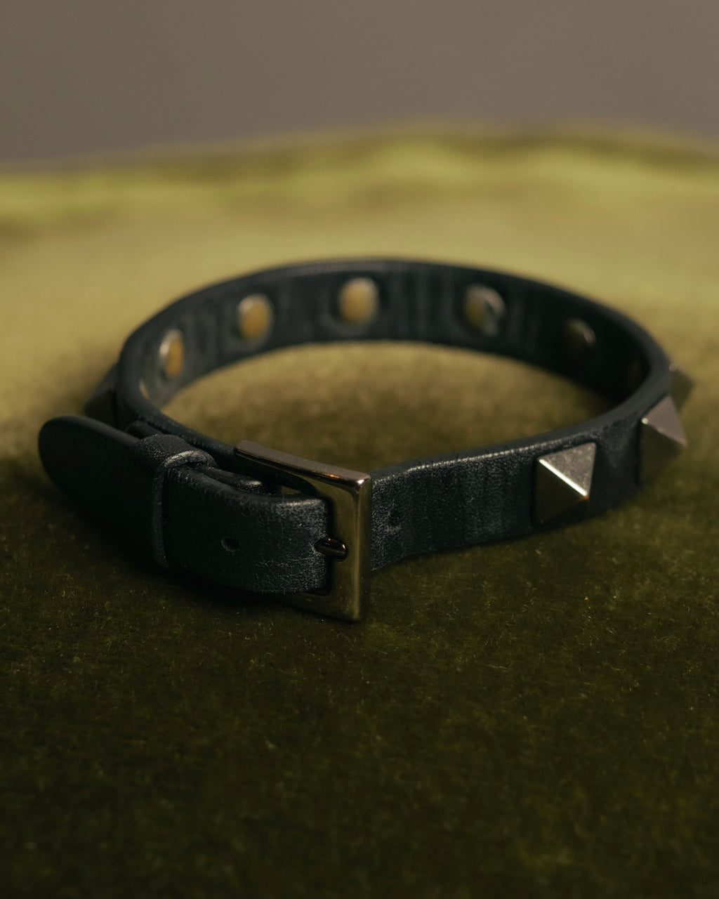 “VALENTINO” 2011-2018 rockstud leather bracelet