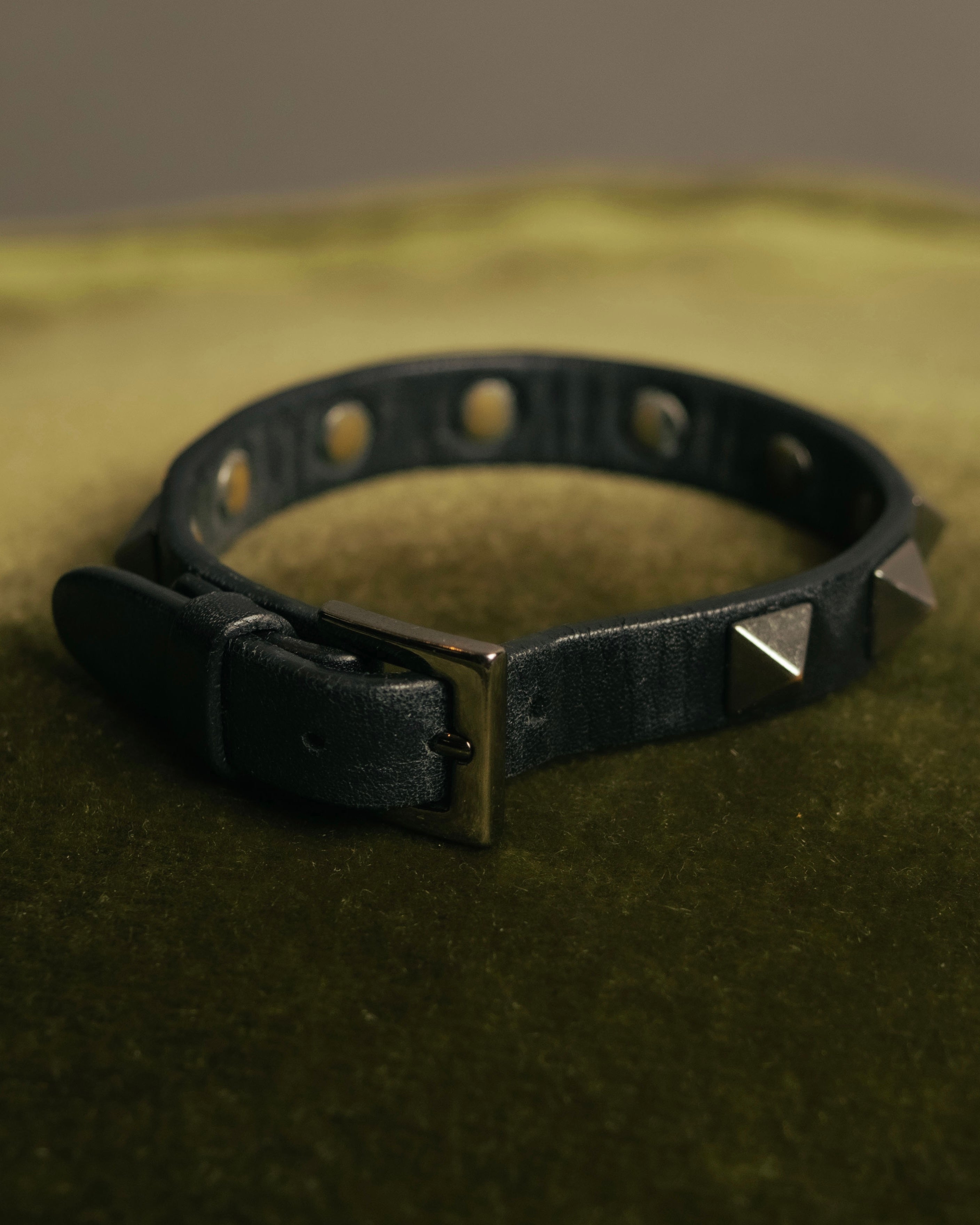 “VALENTINO” 2011-2018 rockstud leather bracelet