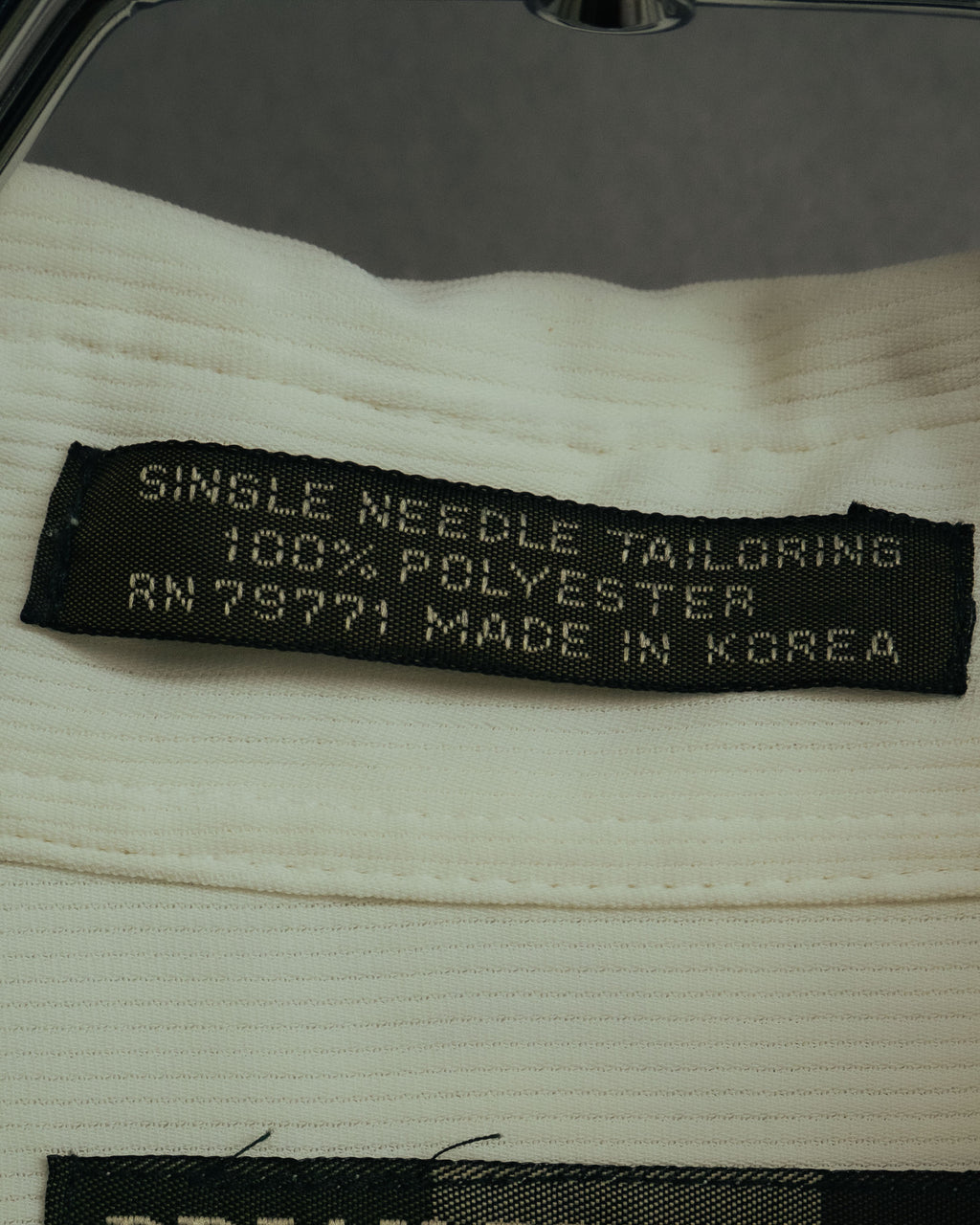 -MOOD Vintage Collections-
90’s Fine ridge ivory drape shirt