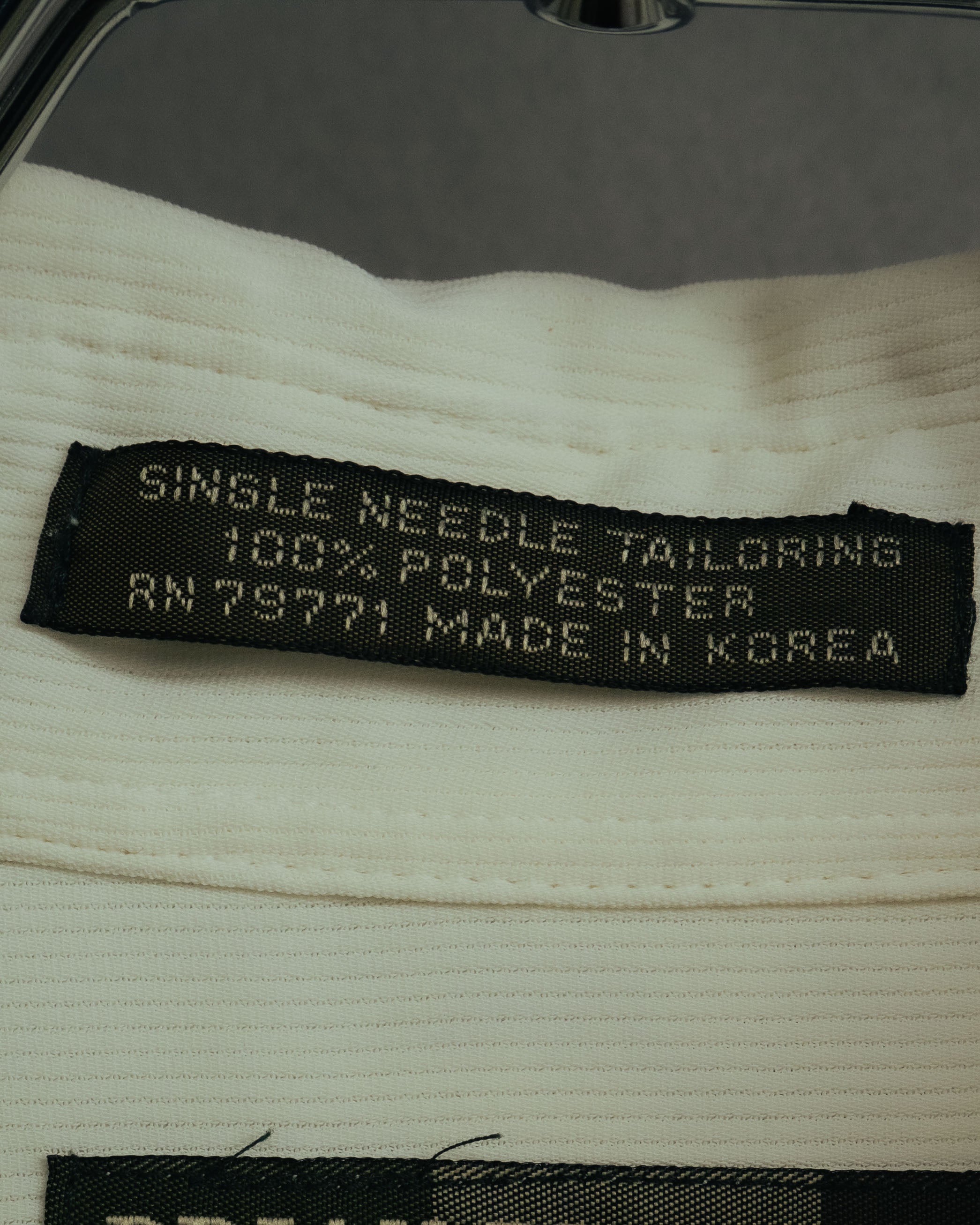 -MOOD Vintage Collections-
90’s Fine ridge ivory drape shirt