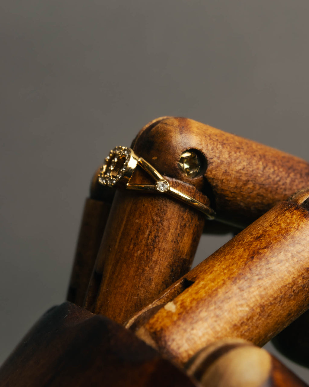 "Christian Dior" 00's-10's Sparkling rhinestone logo ring
