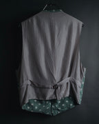 "COMME des GARÇONS HOMME"
Early 90s polka-dot rayon tailored vest