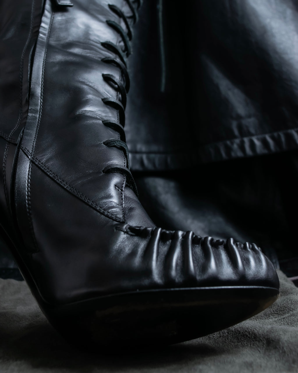 "TOM FORD" Fringe detail western long boots