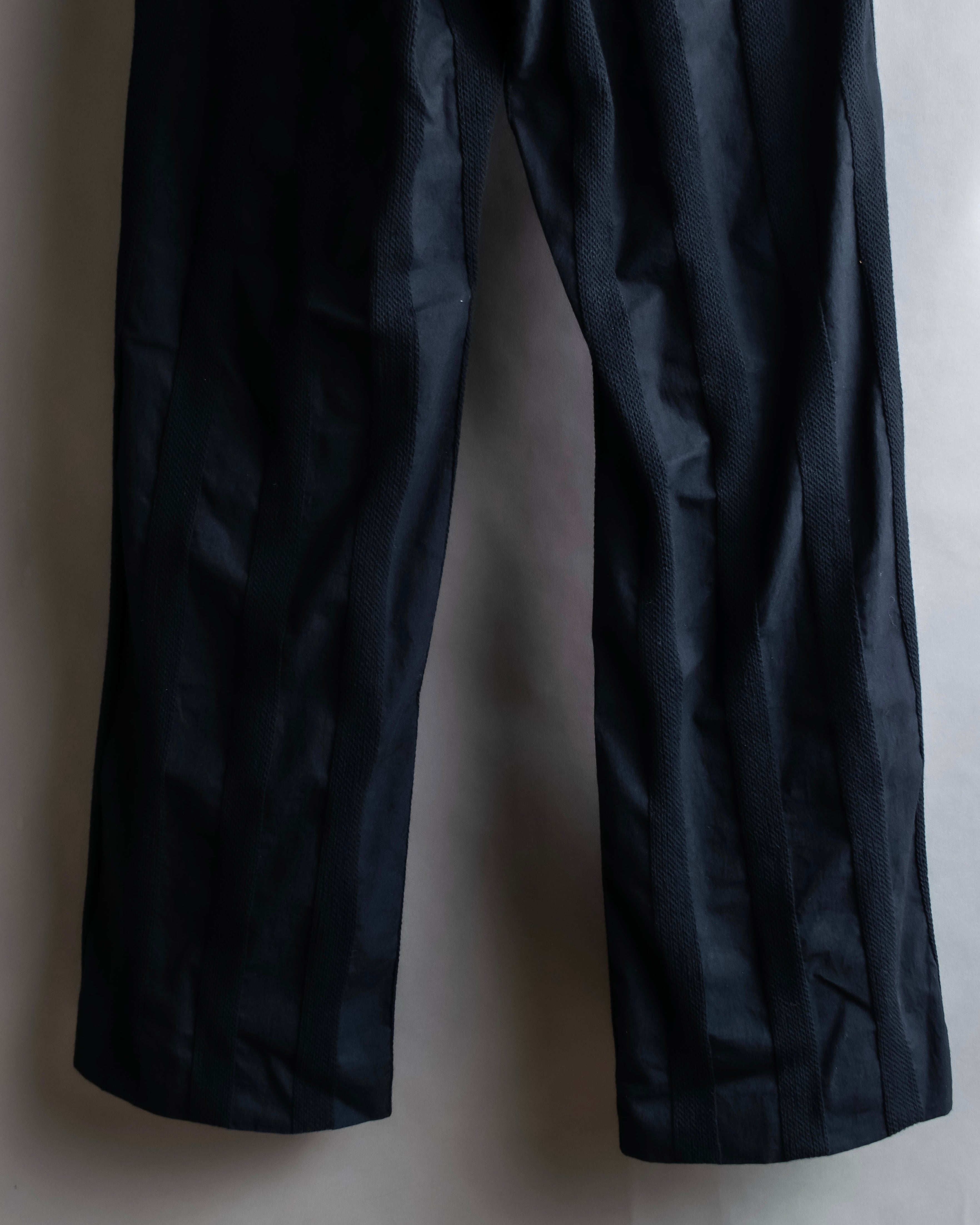 "ISSEY MIYAKE FETE" Fabric change stripe pattern wide slacks