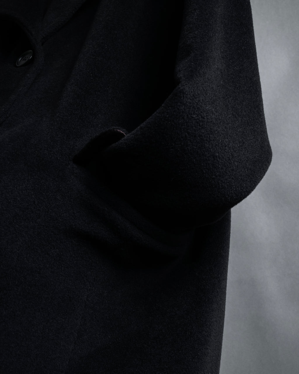 "Max Mara" 90's White tag tailored collar angora mix coat