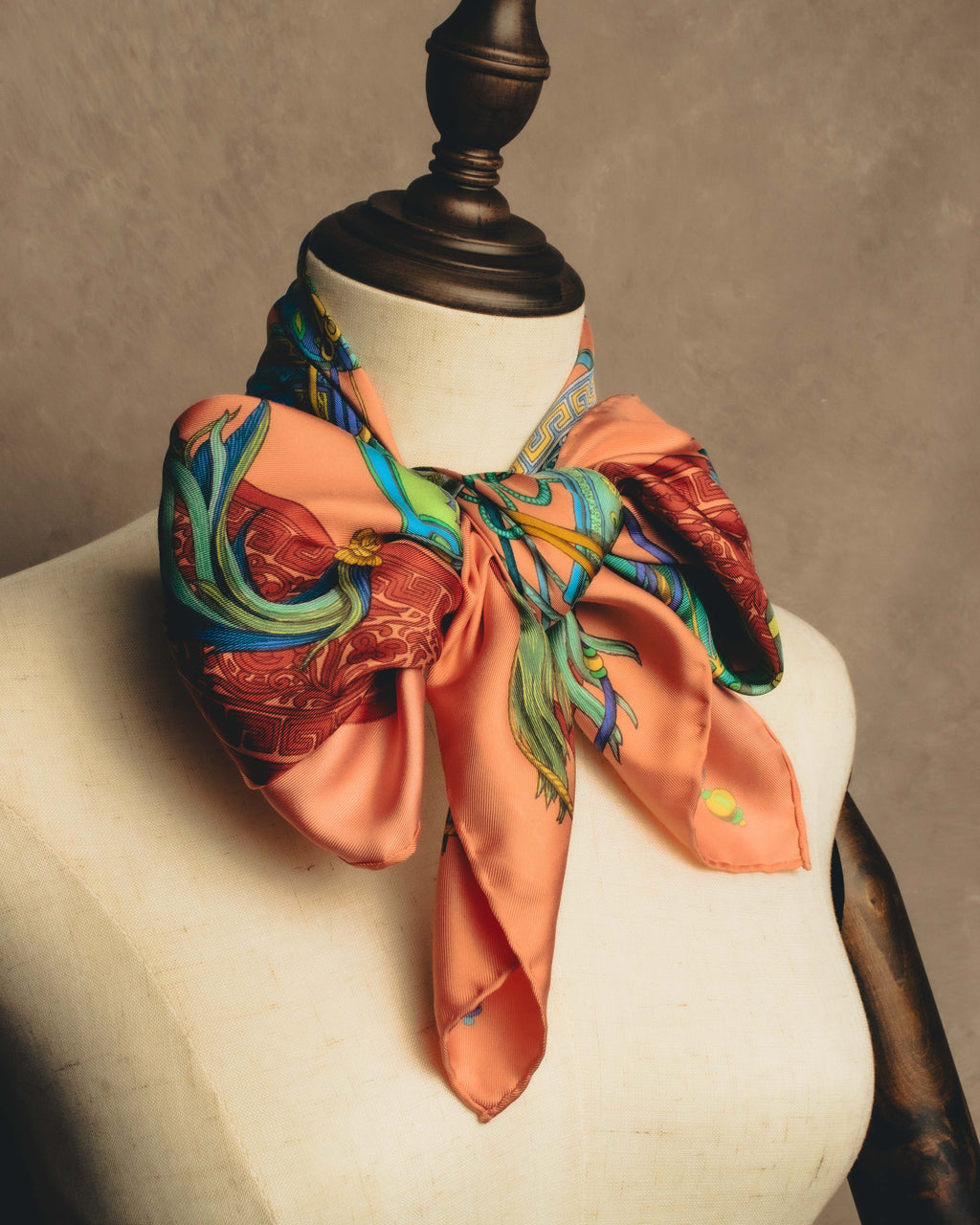 "GUCCI" Late 70's-early 90's oriental motif silk scarf
