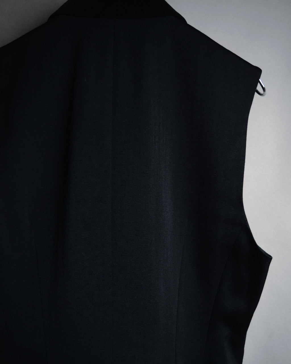 "tricot COMME des GARÇONS"
1989 Velvet-collared double-breasted tailored vest