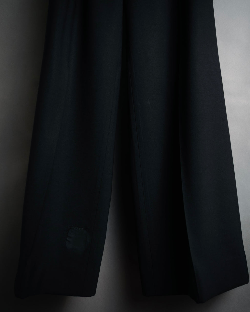 “FENDI” 90’s-00’s Sculpted V-back wide-leg trousers