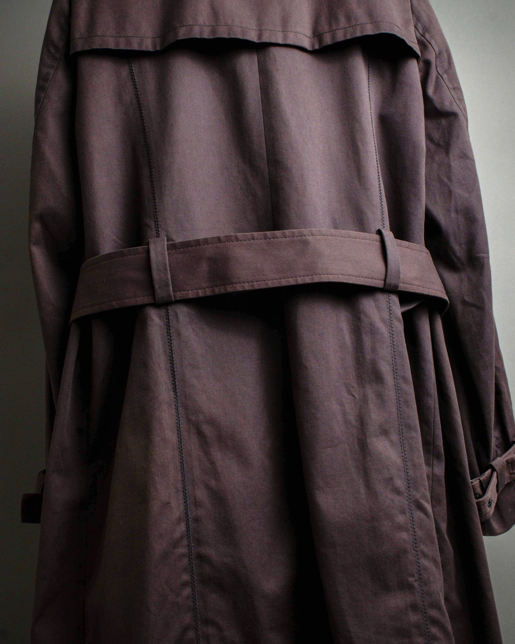 "CELINE" Triomphe button design in plum brown color
 trench coat