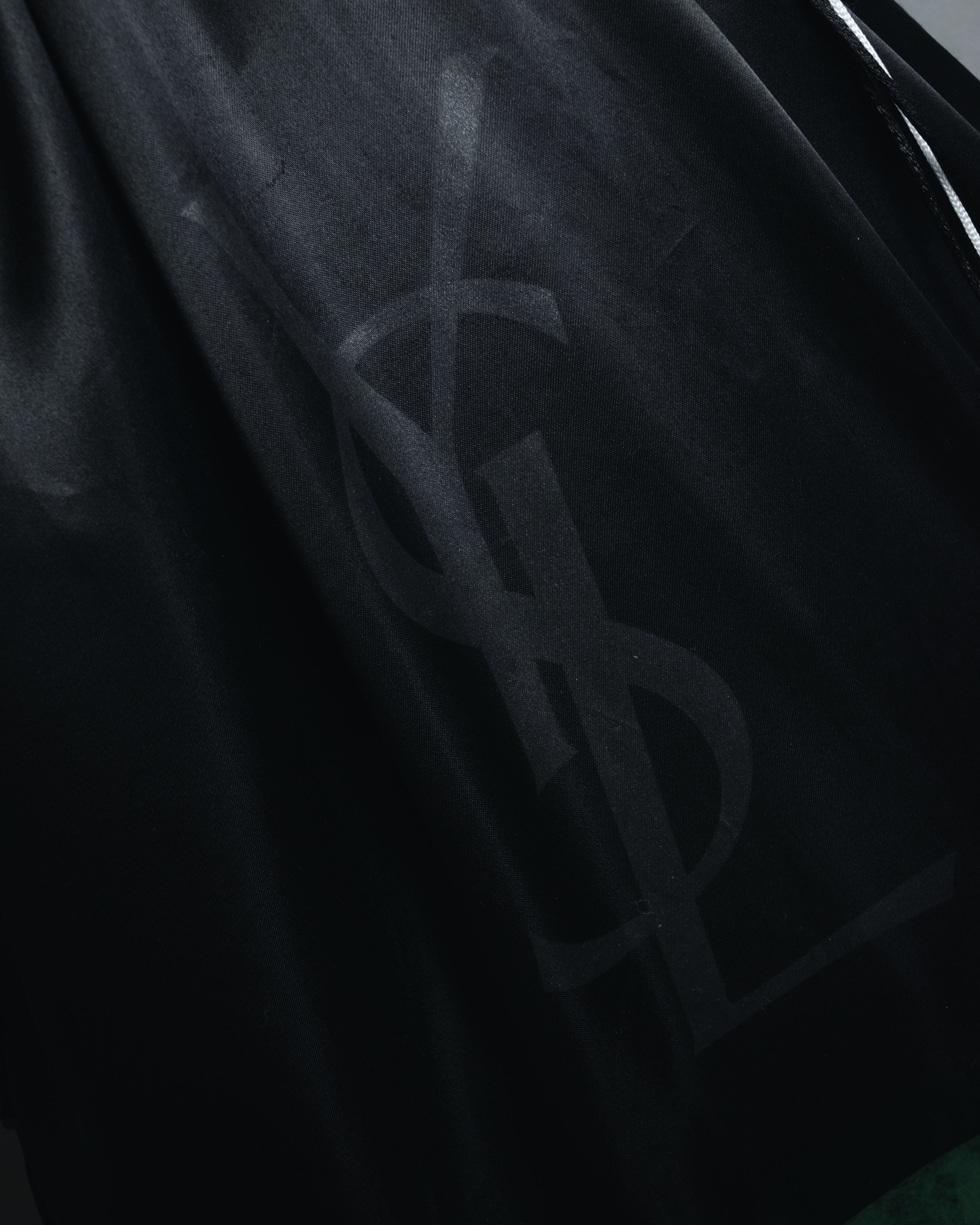 "YVES SAINT LAURENT" 2008-2012 Muse to icon clasp leather and canvas top handle bag