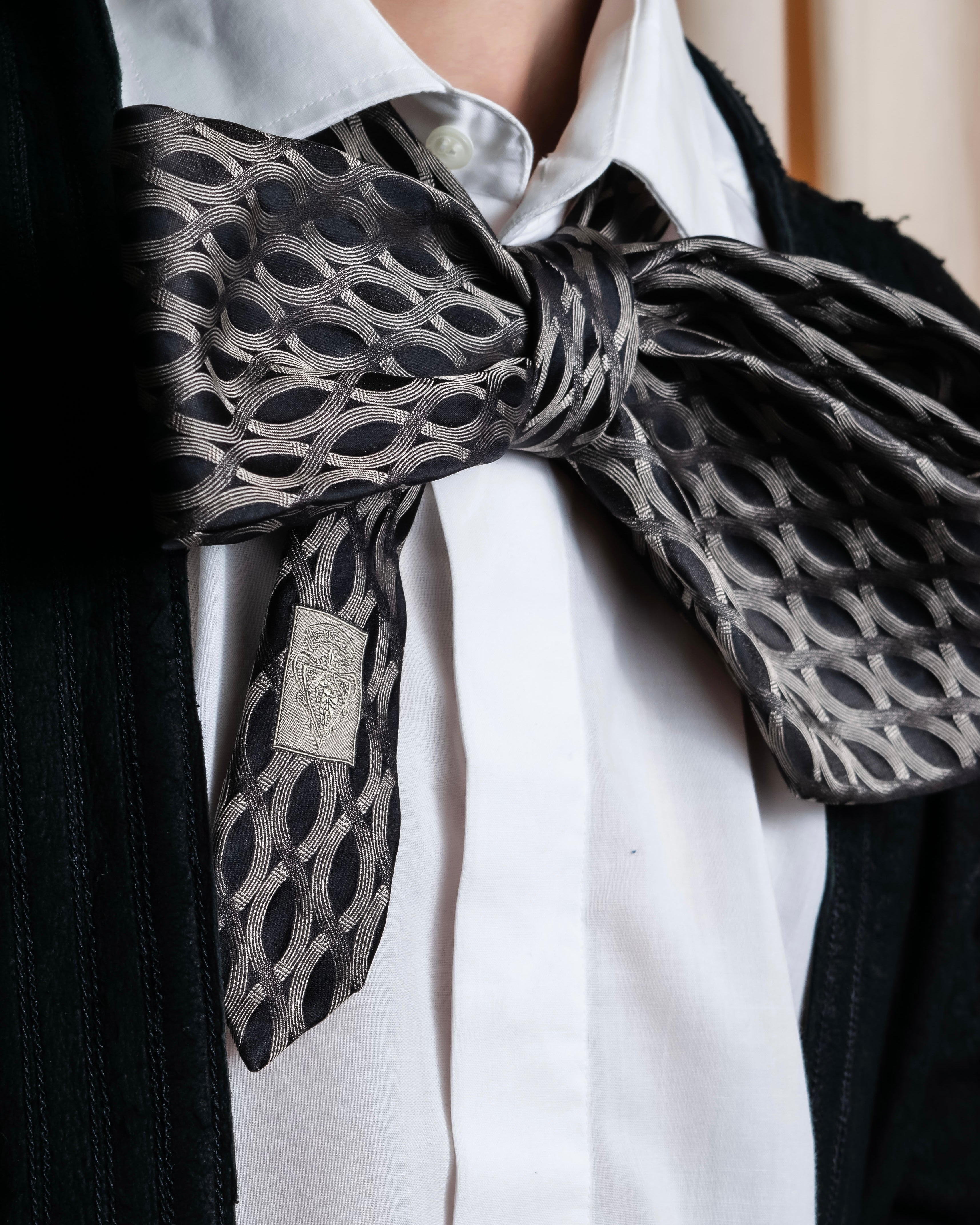 "GUCCI" Cord embroidery glossy necktie