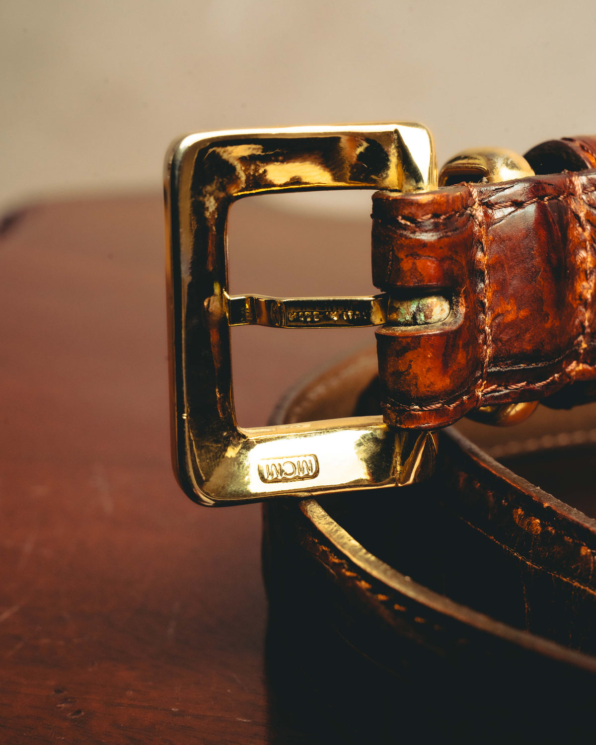 -SPECIAL- “LOEWE” 80’s-90’s Crocodile pattern anagram leather belt