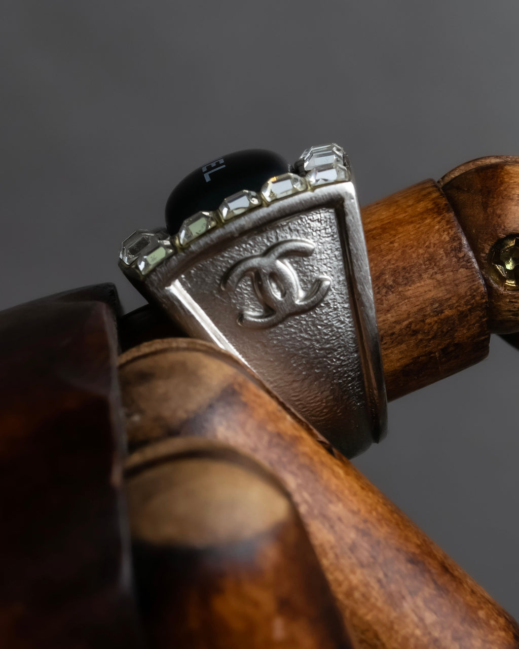 "CHANEL" 00AW Karl Lagerfeld period clear stone design logo engraved ring