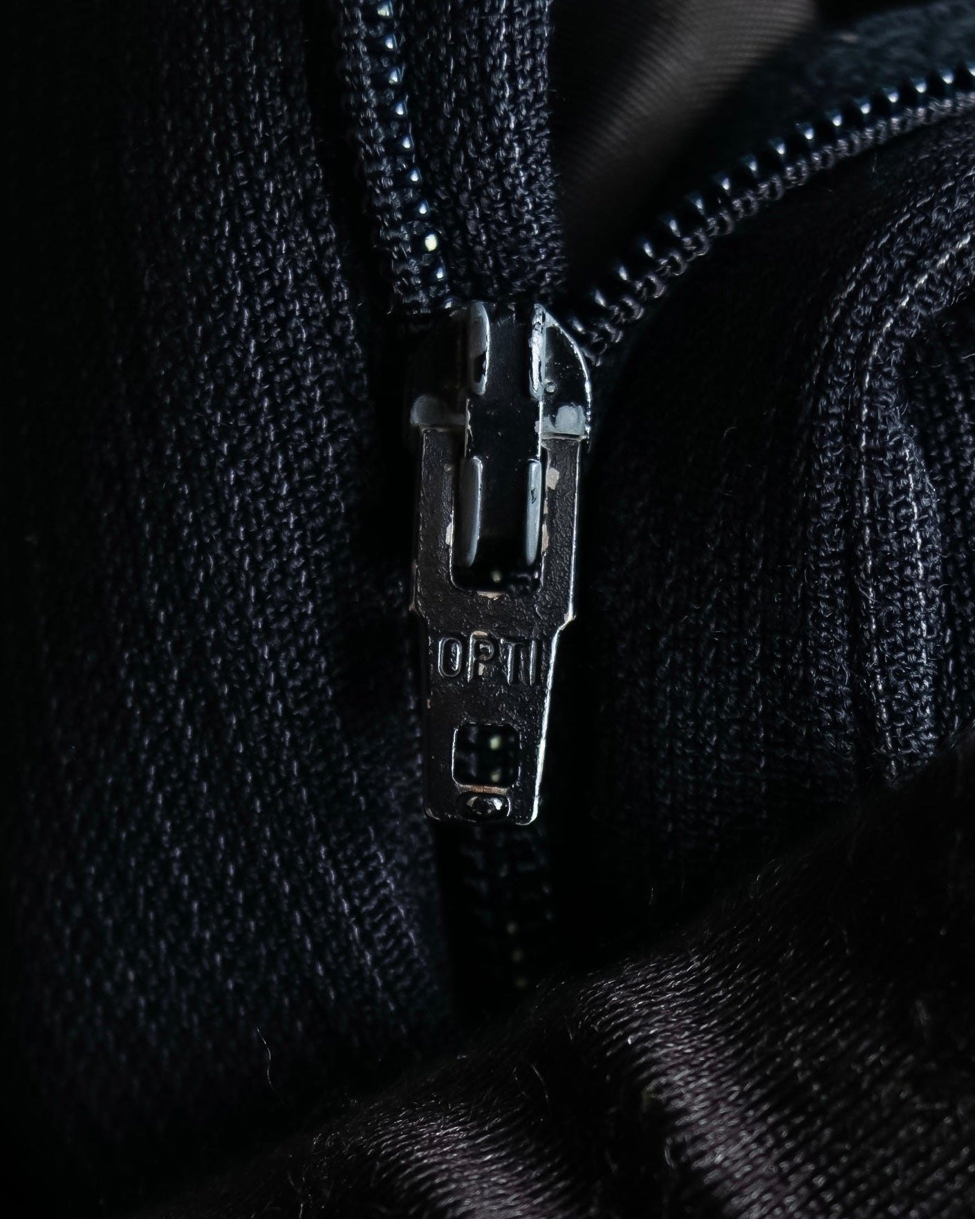 "GIORGIO ARMANI" Beautiful drape navy wool set up