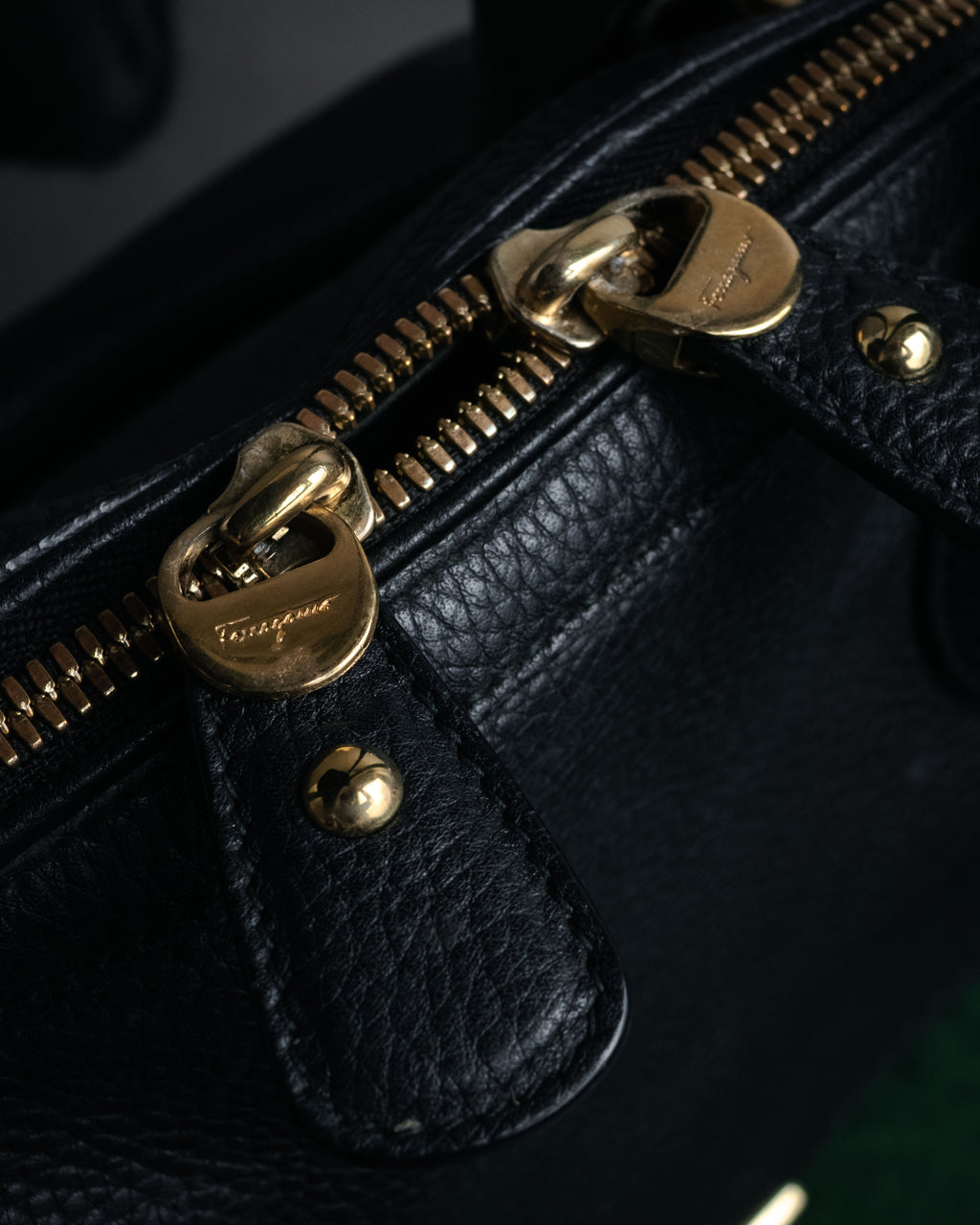 “Salvatore Ferragamo” 2000’s Pebbled leather turn lock bag