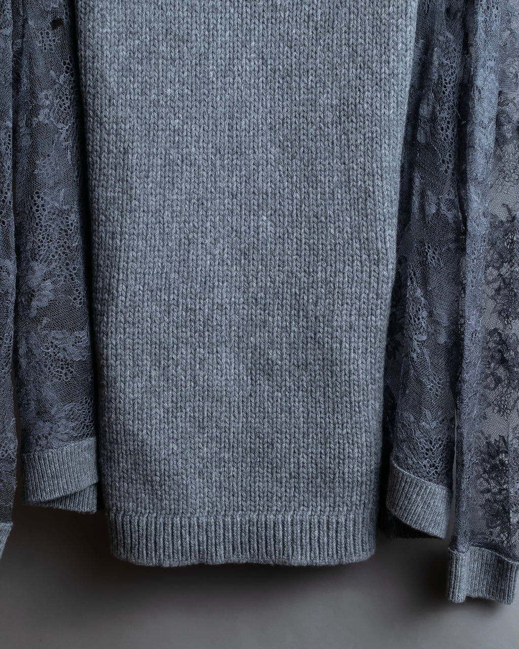 "VALENTINO" Floral lace cable knit docking design pullover