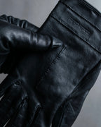 "Marie Claire" Carefully stitched logo engraved leather gloves