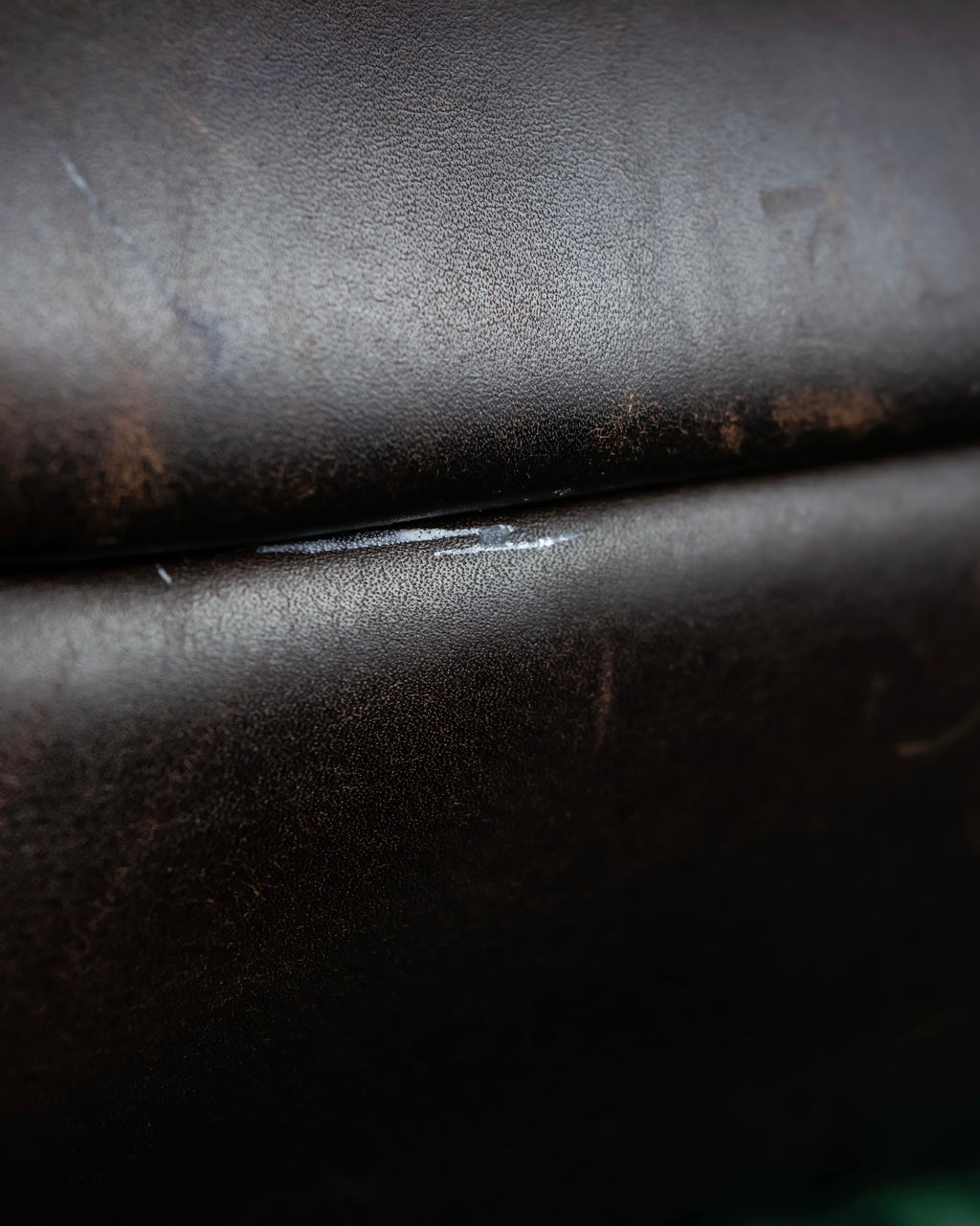 "GUCCI" Horizontally shaped cord-wrapped handle leather bag