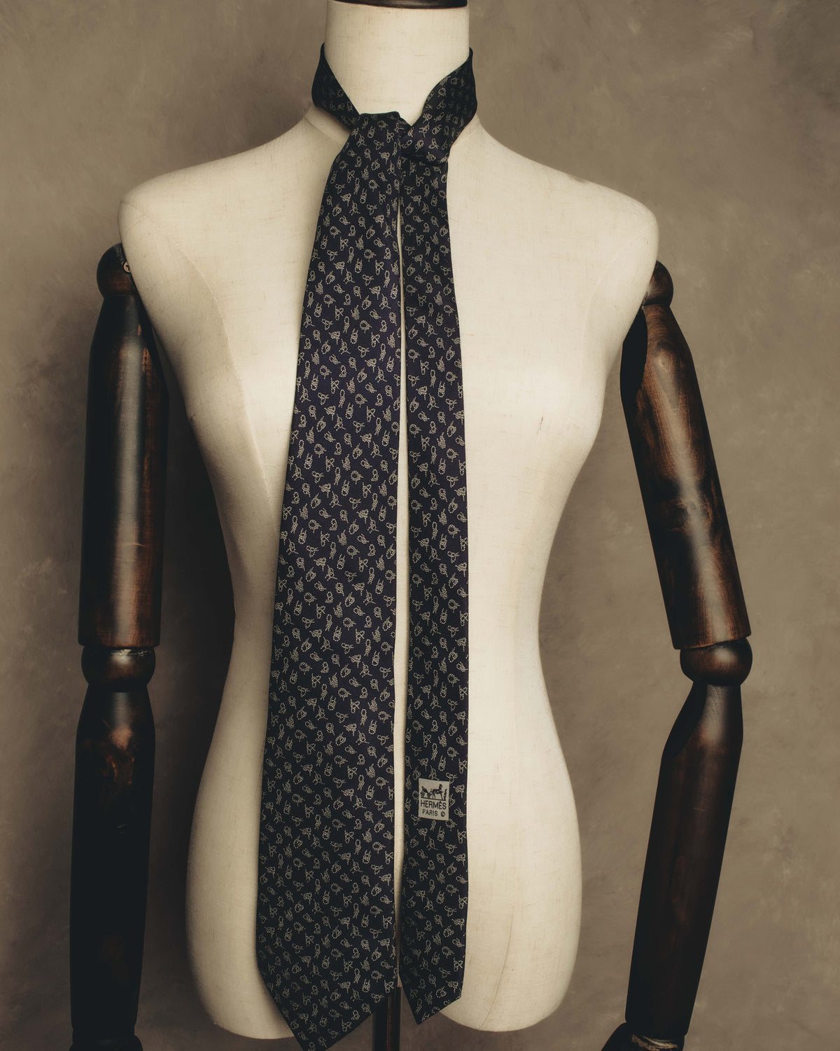 "Hermès" 80's-90's Classic jacquard silk necktie