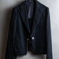 "Y's" Chain fastening design peak lapel short length tailored jacket