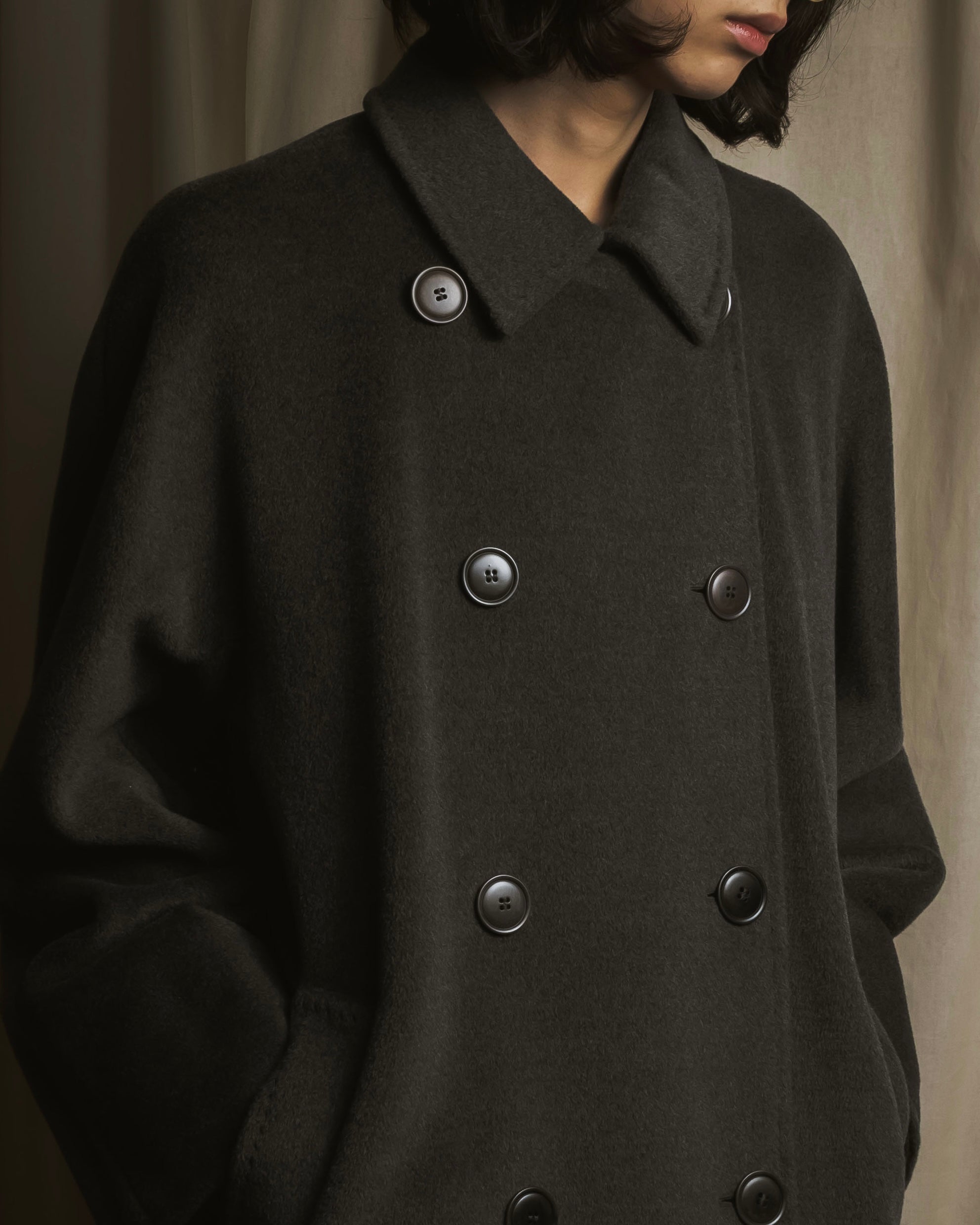 Abrigo minimal de doble botonadura de MARINA RINALDI