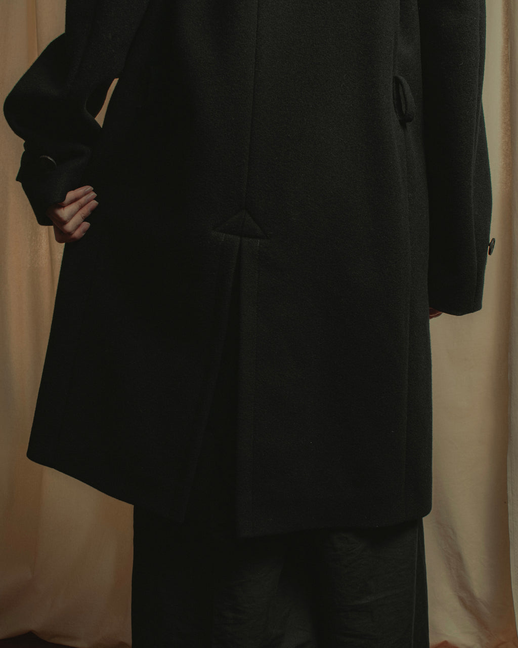 "VIKTOR&ROLF" Sculptural lapel melton coat