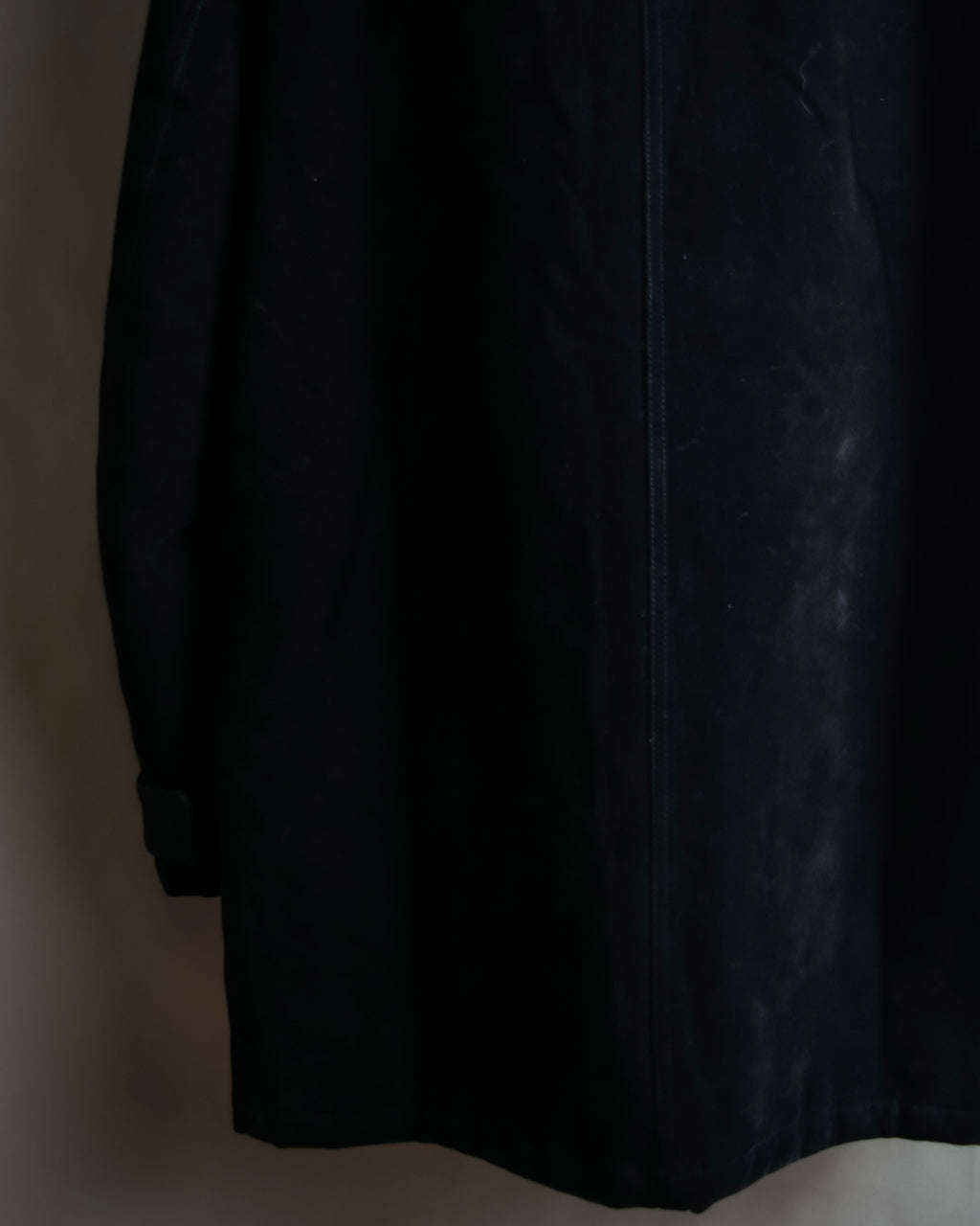 "VERSACE sport"
Stand collar double zipper suede blouson