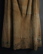 "CECCHI LINEA PELLE" 90’s Suede leather floral cutwork hem skirt