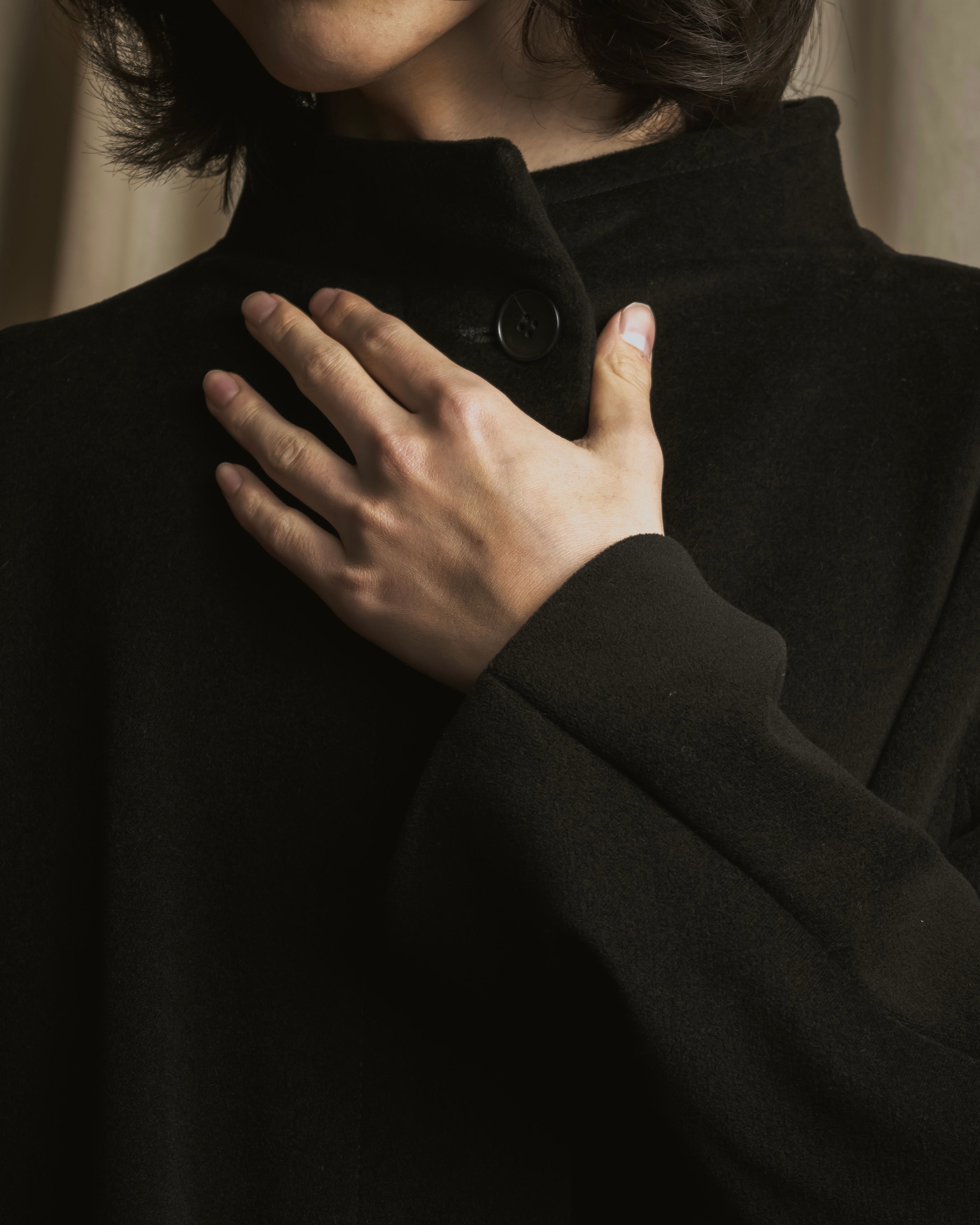 Abrigo con cuello alto y cinturón de los años 90-00 de Max Mara