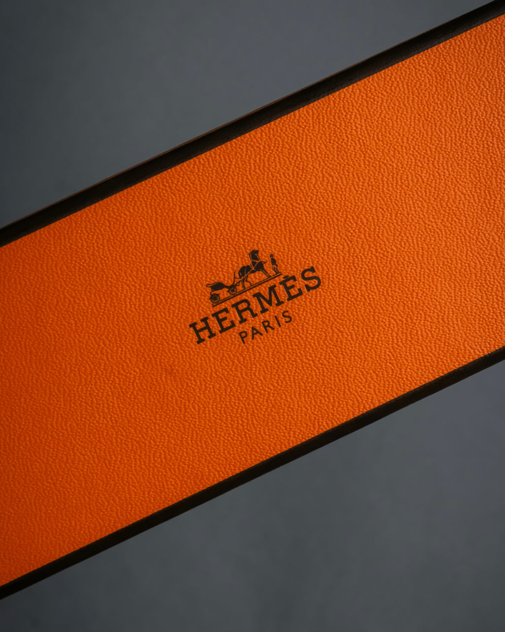 -MOOD Christmas Collection-
"HERMES" 00's Iconic symbol graphic design eather bookmark