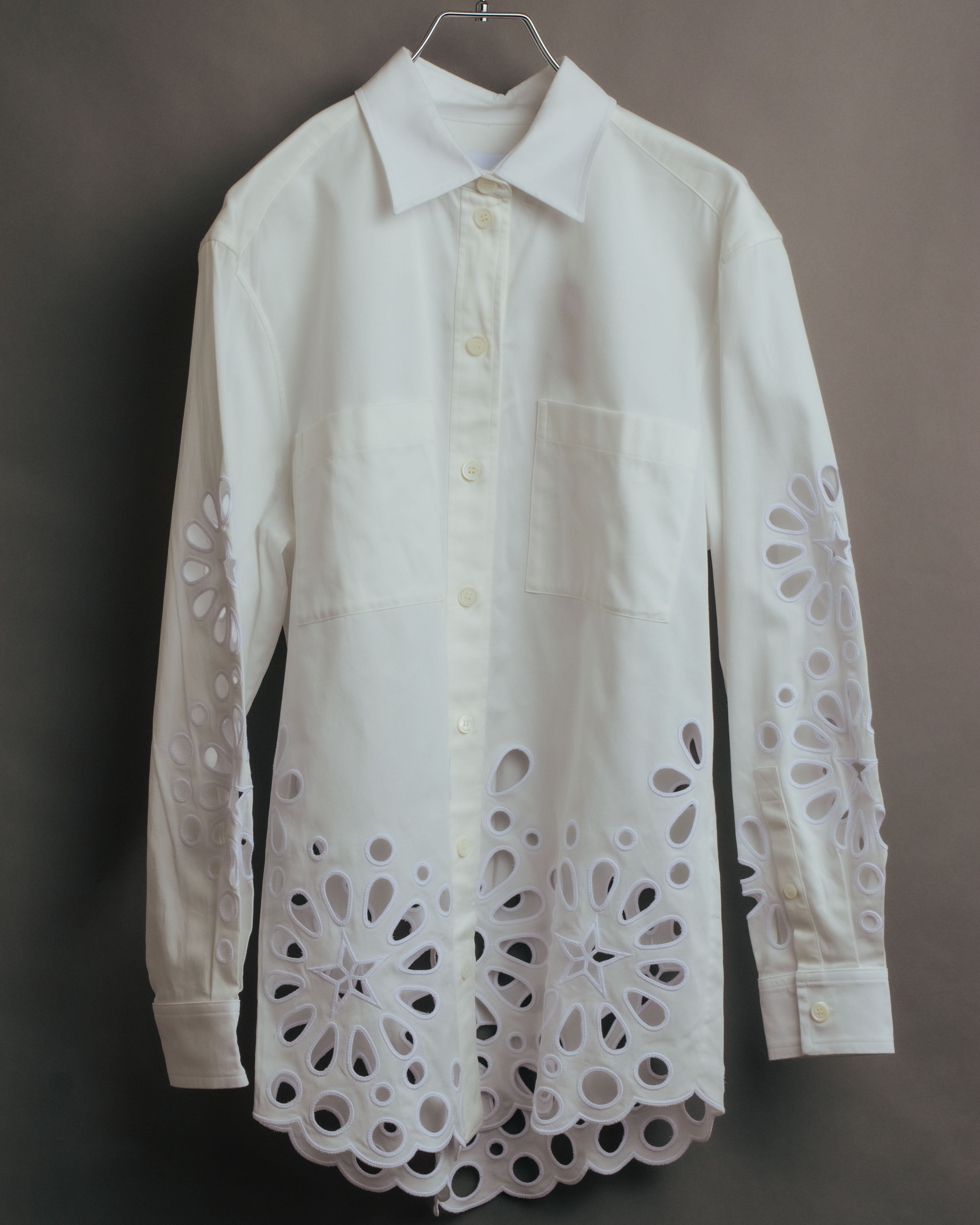 “BURBERRY” 2018-2022 Cutwork embroidered cotton shirt