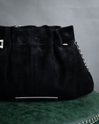 “Salvatore Ferragamo“ 90’s-00’s Suede gancini chain shoulder bag
