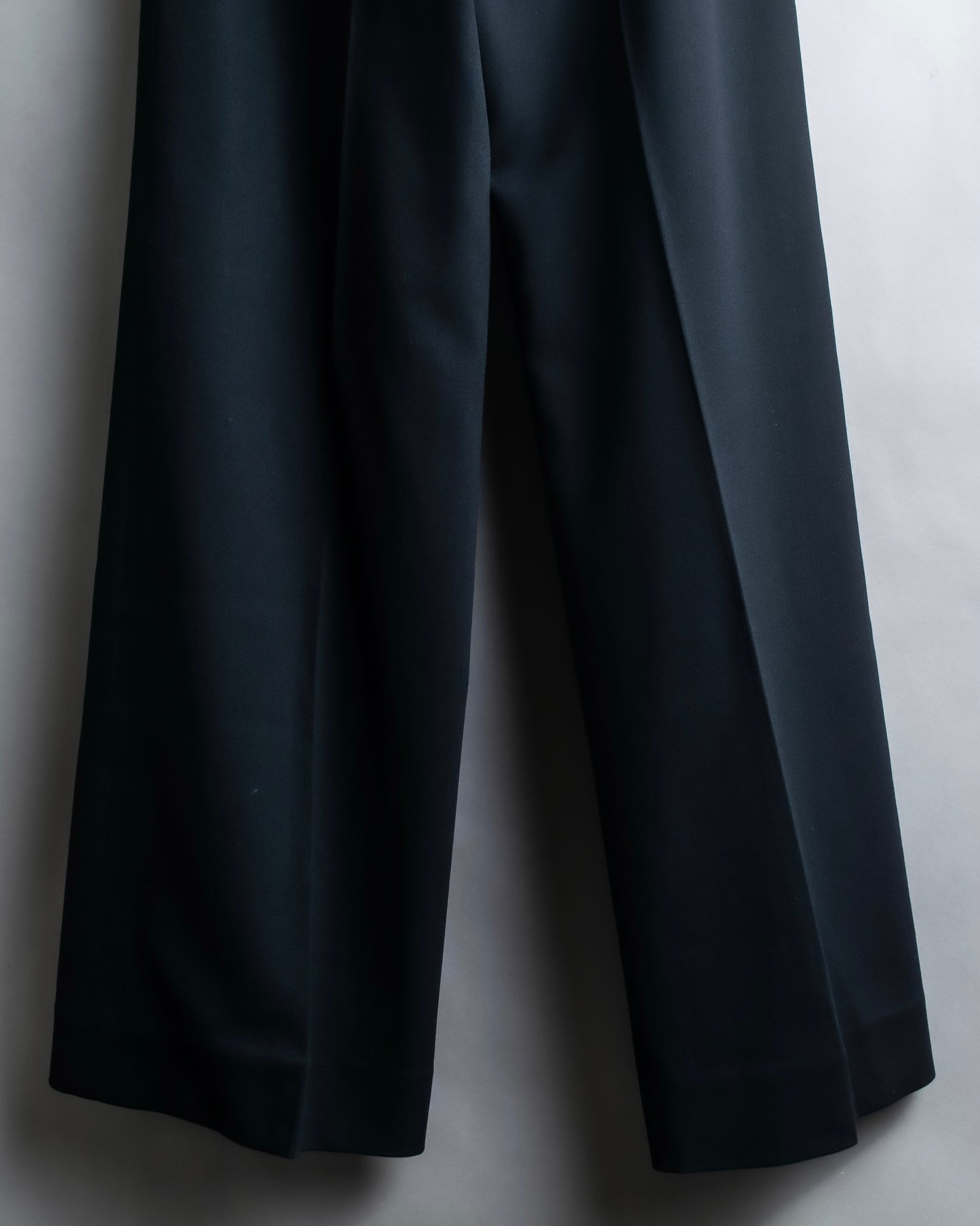 "CHANEL" 100% wool belted wide straight slacks