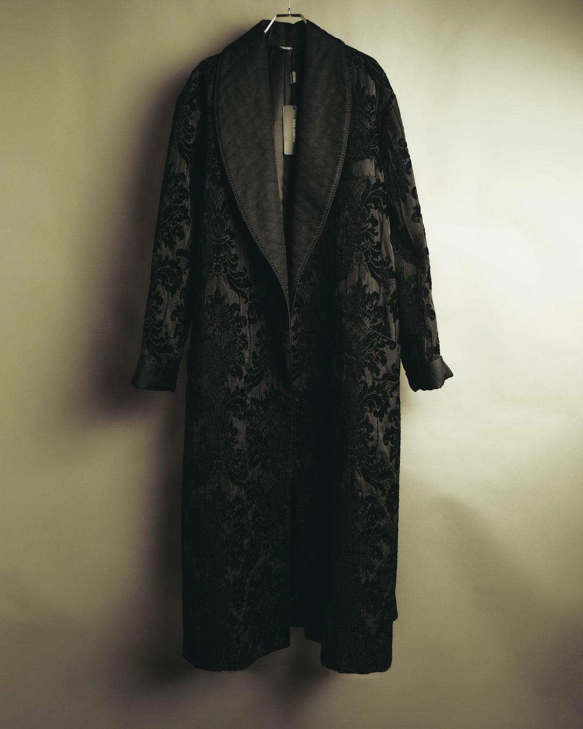 “DOLCE&GABBANA” Late 2010’s-early 2020’s Baroque jacquard belted robe coat