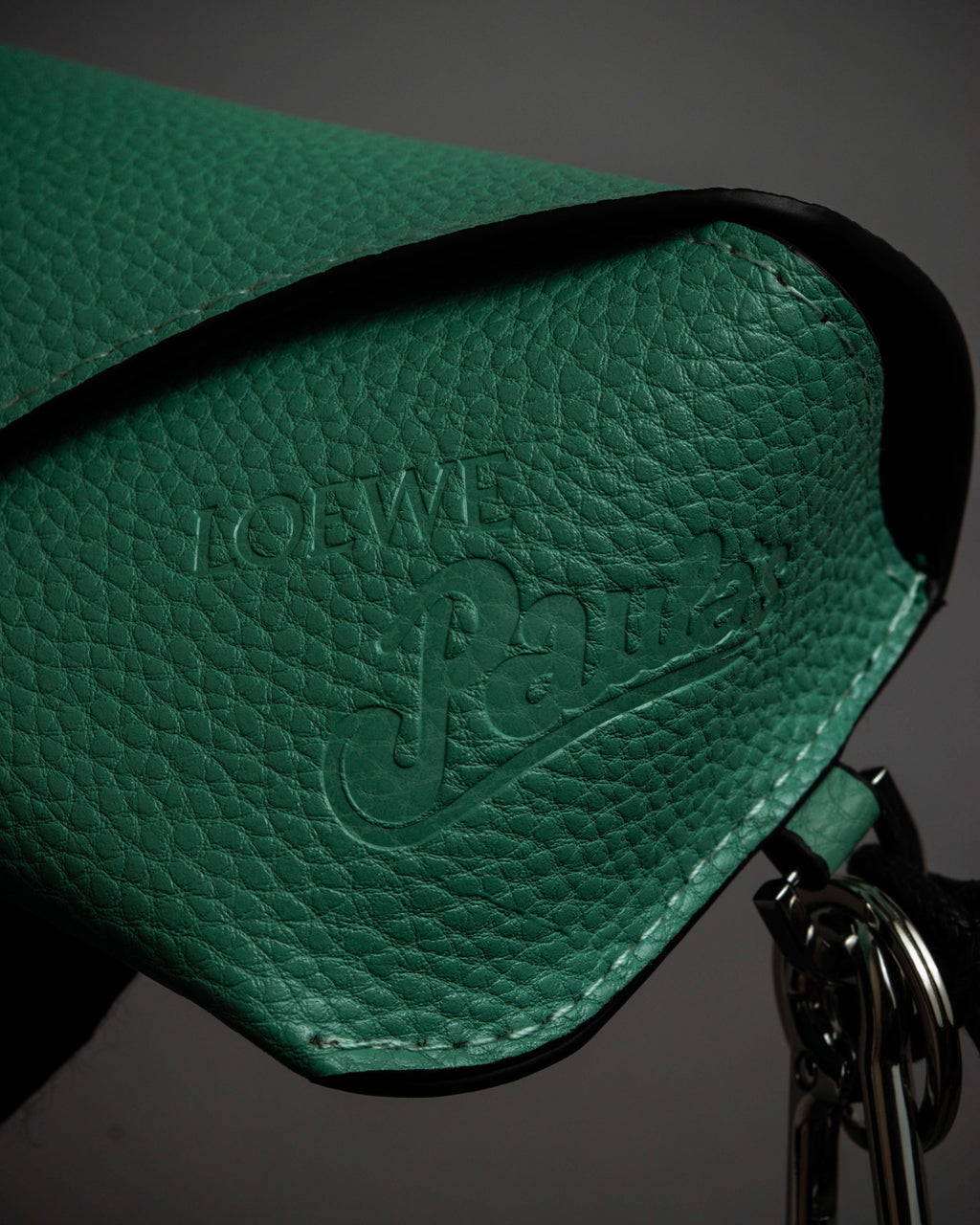 "LOEWE" Thick rim oval frame sunglasses