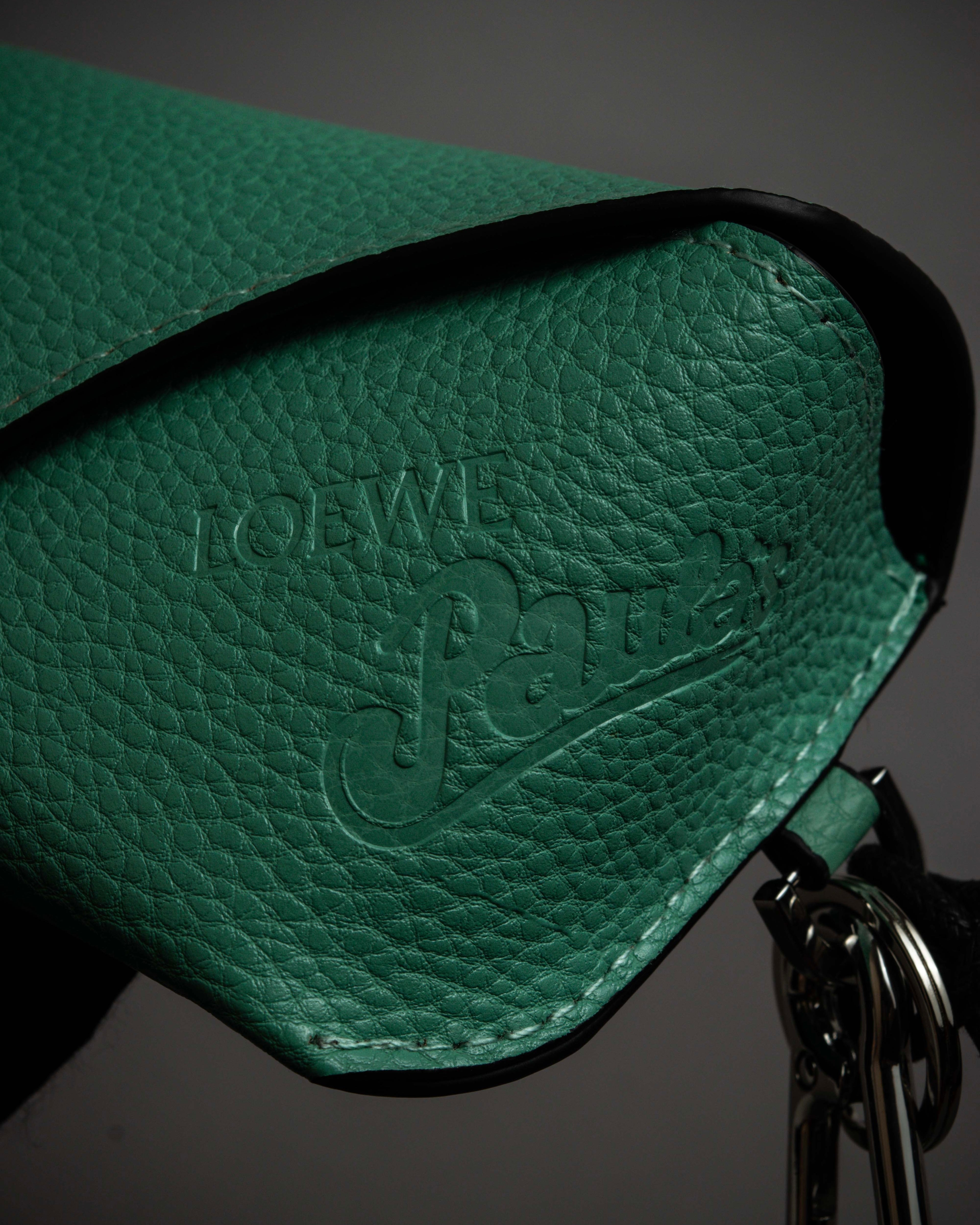 "LOEWE" Thick rim oval frame sunglasses